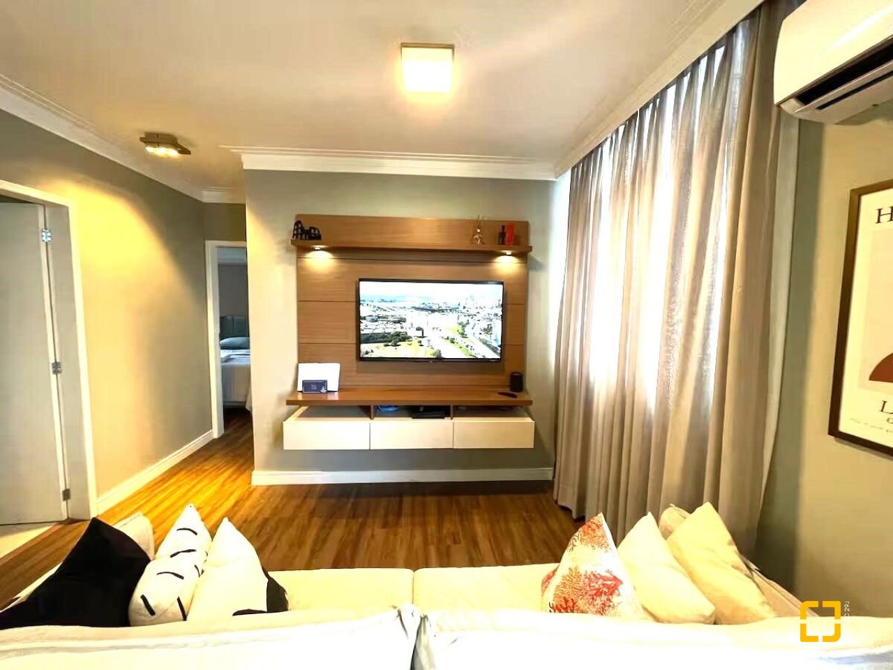 Apartamento com 77m², 3 quartos (sendo 1 suíte), 1 garagem, no bairro Agronômica em Florianópolis