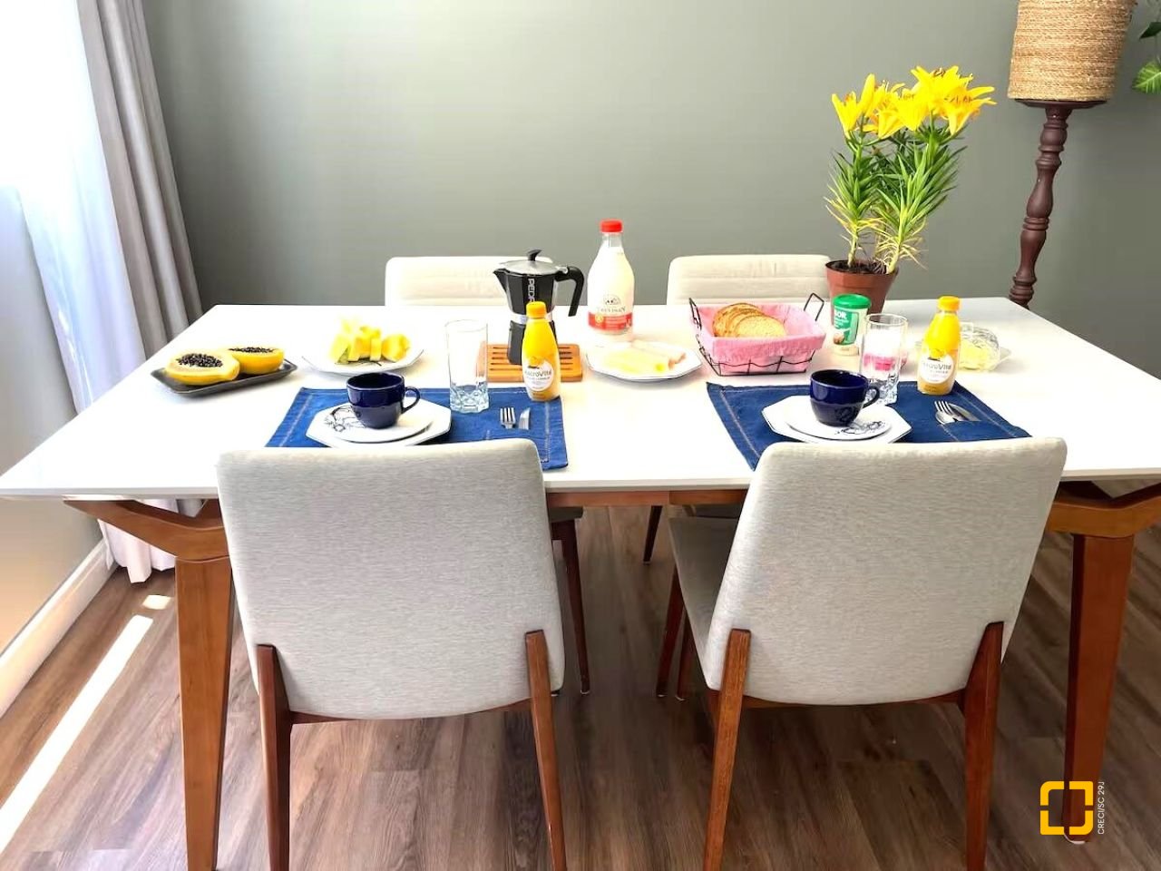 Apartamento com 77m², 3 quartos (sendo 1 suíte), 1 garagem, no bairro Agronômica em Florianópolis