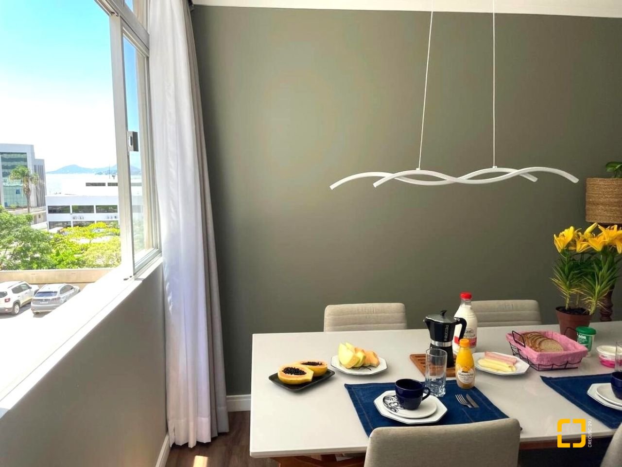 Apartamento com 77m², 3 quartos (sendo 1 suíte), 1 garagem, no bairro Agronômica em Florianópolis