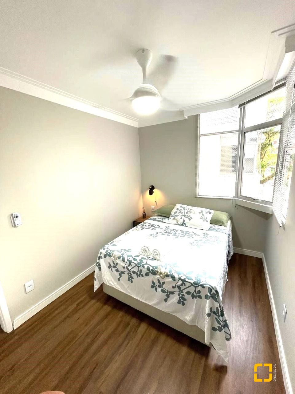 Apartamento com 77m², 3 quartos (sendo 1 suíte), 1 garagem, no bairro Agronômica em Florianópolis