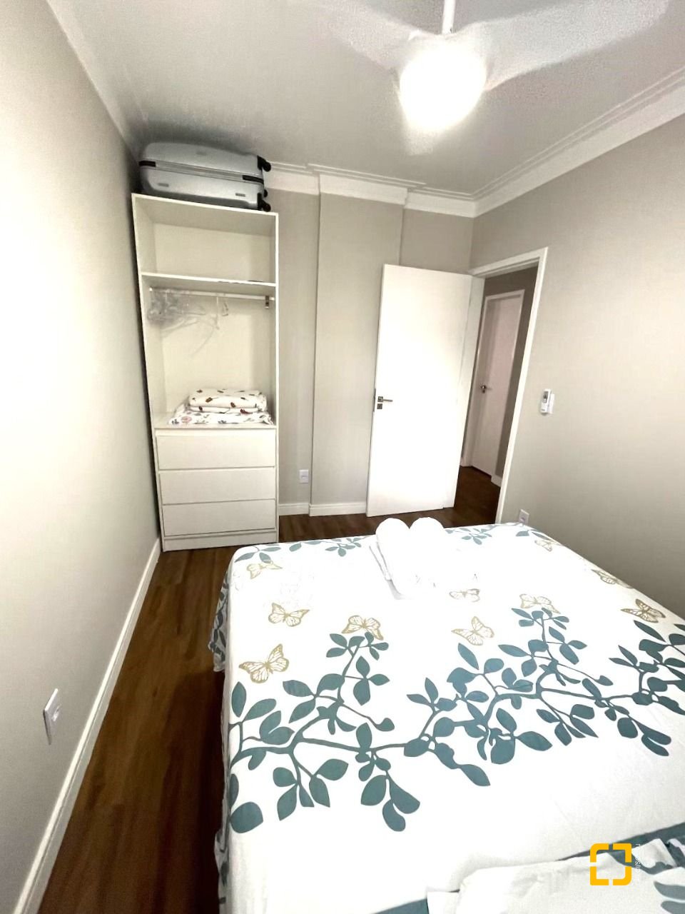 Apartamento com 77m², 3 quartos (sendo 1 suíte), 1 garagem, no bairro Agronômica em Florianópolis