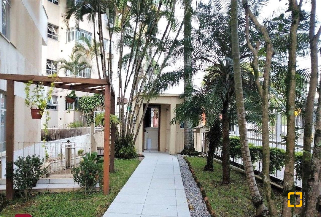 Apartamento com 77m², 3 quartos (sendo 1 suíte), 1 garagem, no bairro Agronômica em Florianópolis