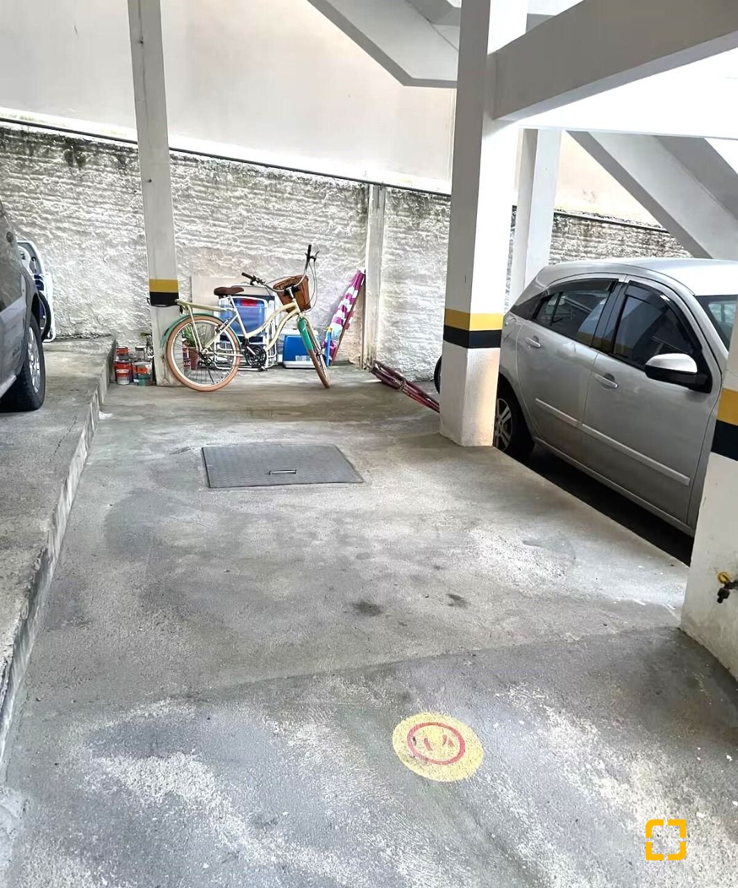 Apartamento com 77m², 3 quartos (sendo 1 suíte), 1 garagem, no bairro Agronômica em Florianópolis