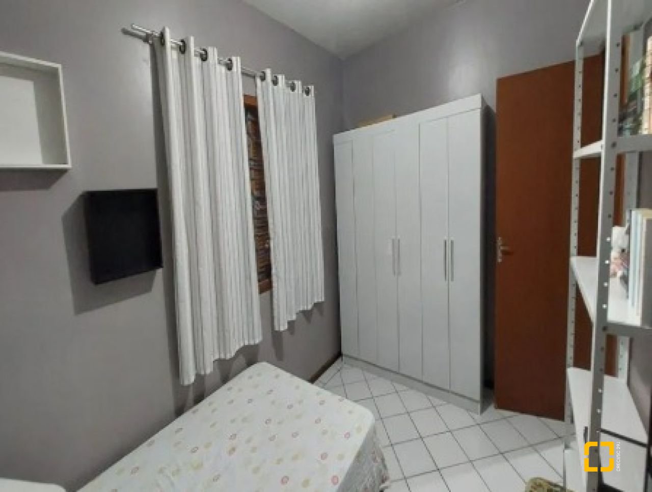 Casa com 144m², 5 quartos (sendo 1 suíte), 2 garagens, no bairro Ingleses em Florianópolis