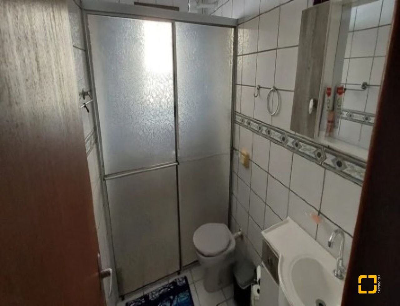 Casa com 144m², 5 quartos (sendo 1 suíte), 2 garagens, no bairro Ingleses em Florianópolis