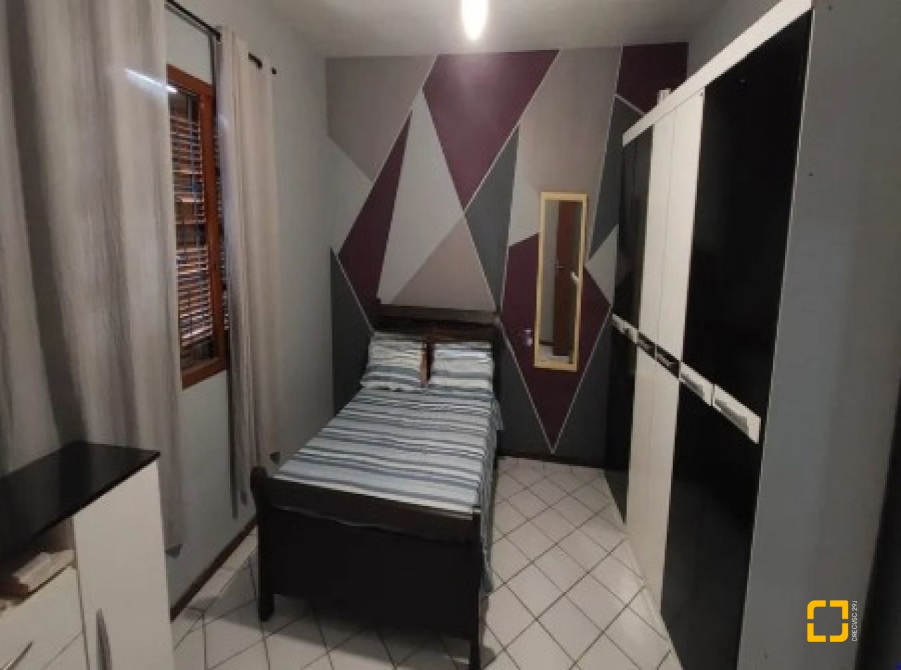 Casa com 144m², 5 quartos (sendo 1 suíte), 2 garagens, no bairro Ingleses em Florianópolis
