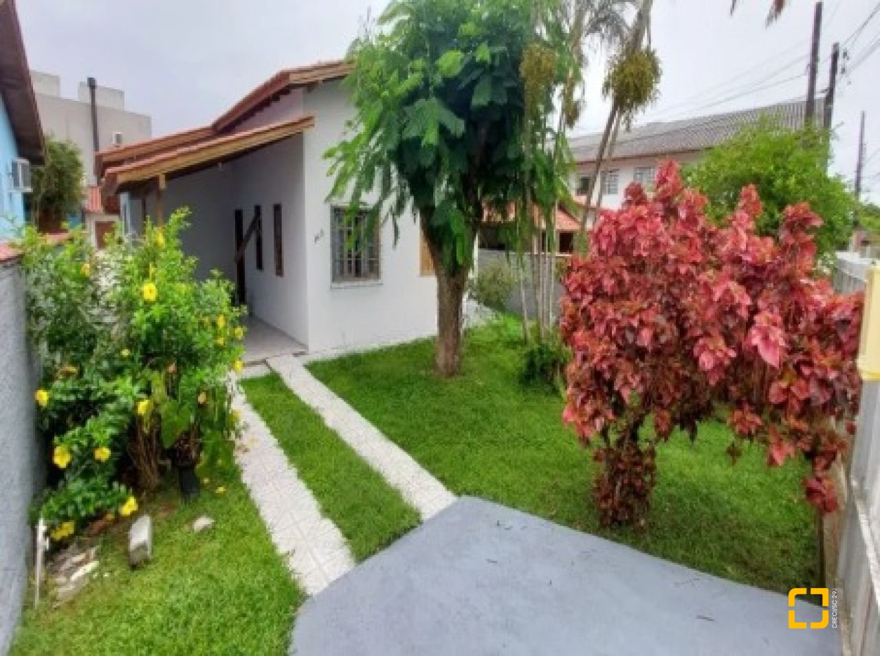 Casa com 144m², 5 quartos (sendo 1 suíte), 2 garagens, no bairro Ingleses em Florianópolis