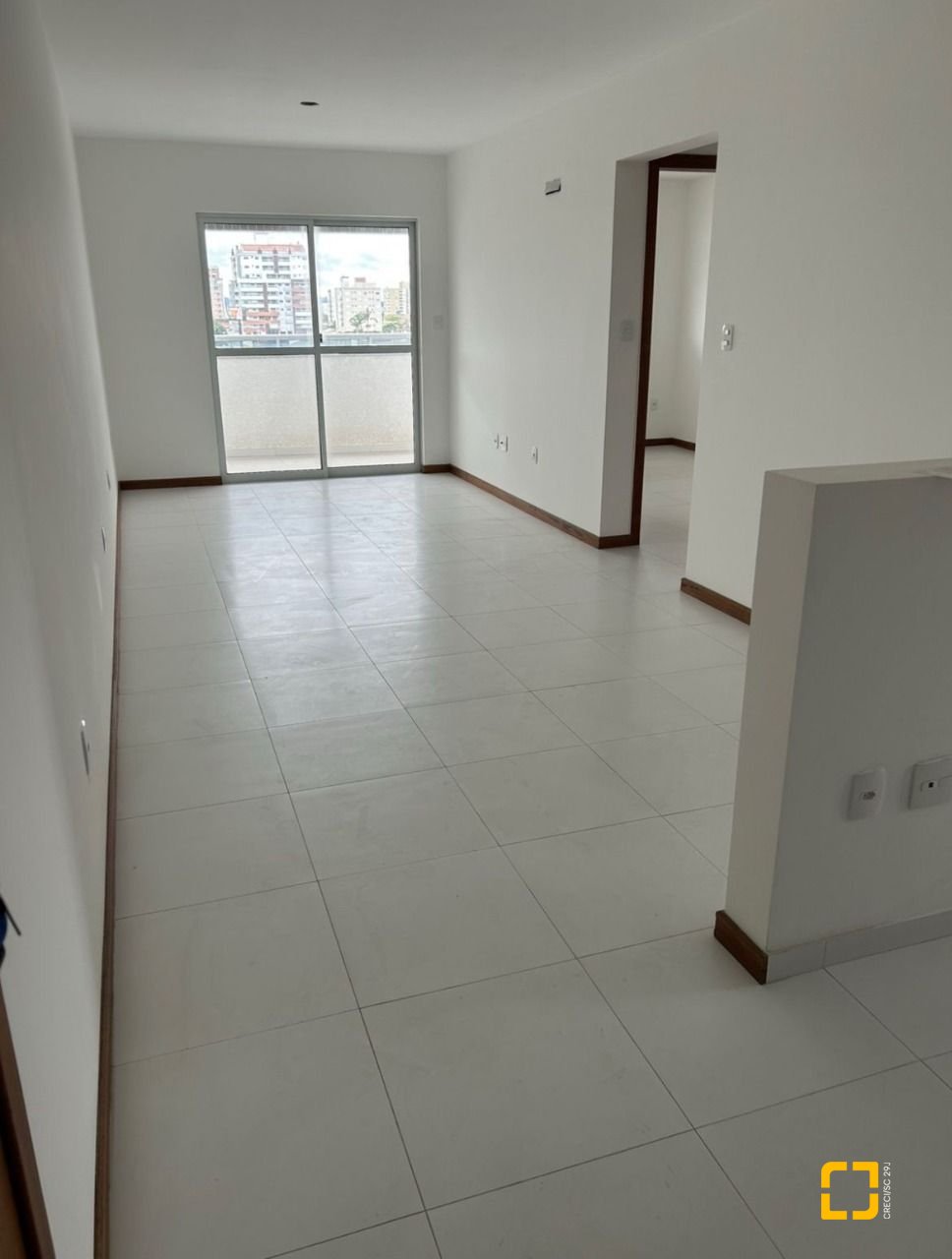 Apartamento com 90m², 3 quartos (sendo 1 suíte), 1 garagem, no bairro Rio Caveiras em Biguaçu