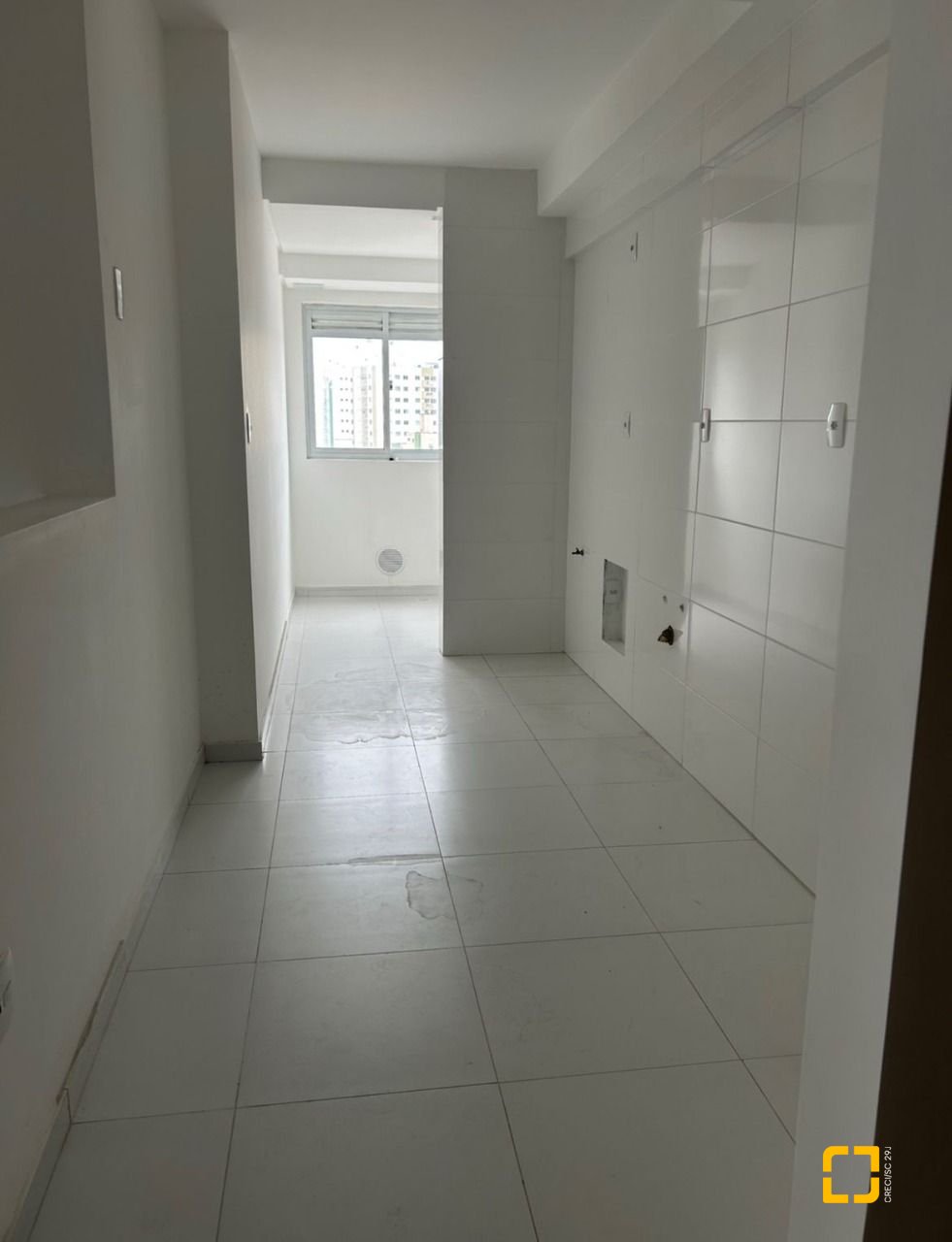 Apartamento com 90m², 3 quartos (sendo 1 suíte), 1 garagem, no bairro Rio Caveiras em Biguaçu