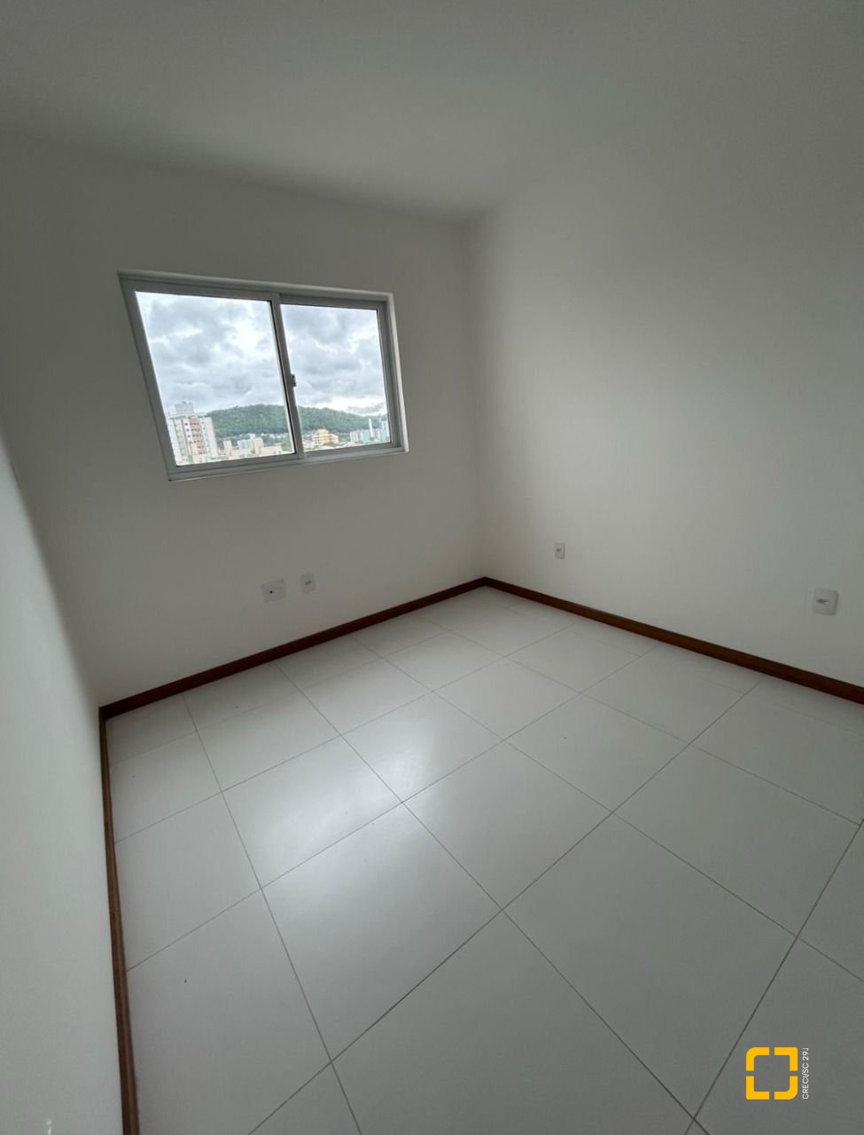 Apartamento com 90m², 3 quartos (sendo 1 suíte), 1 garagem, no bairro Rio Caveiras em Biguaçu