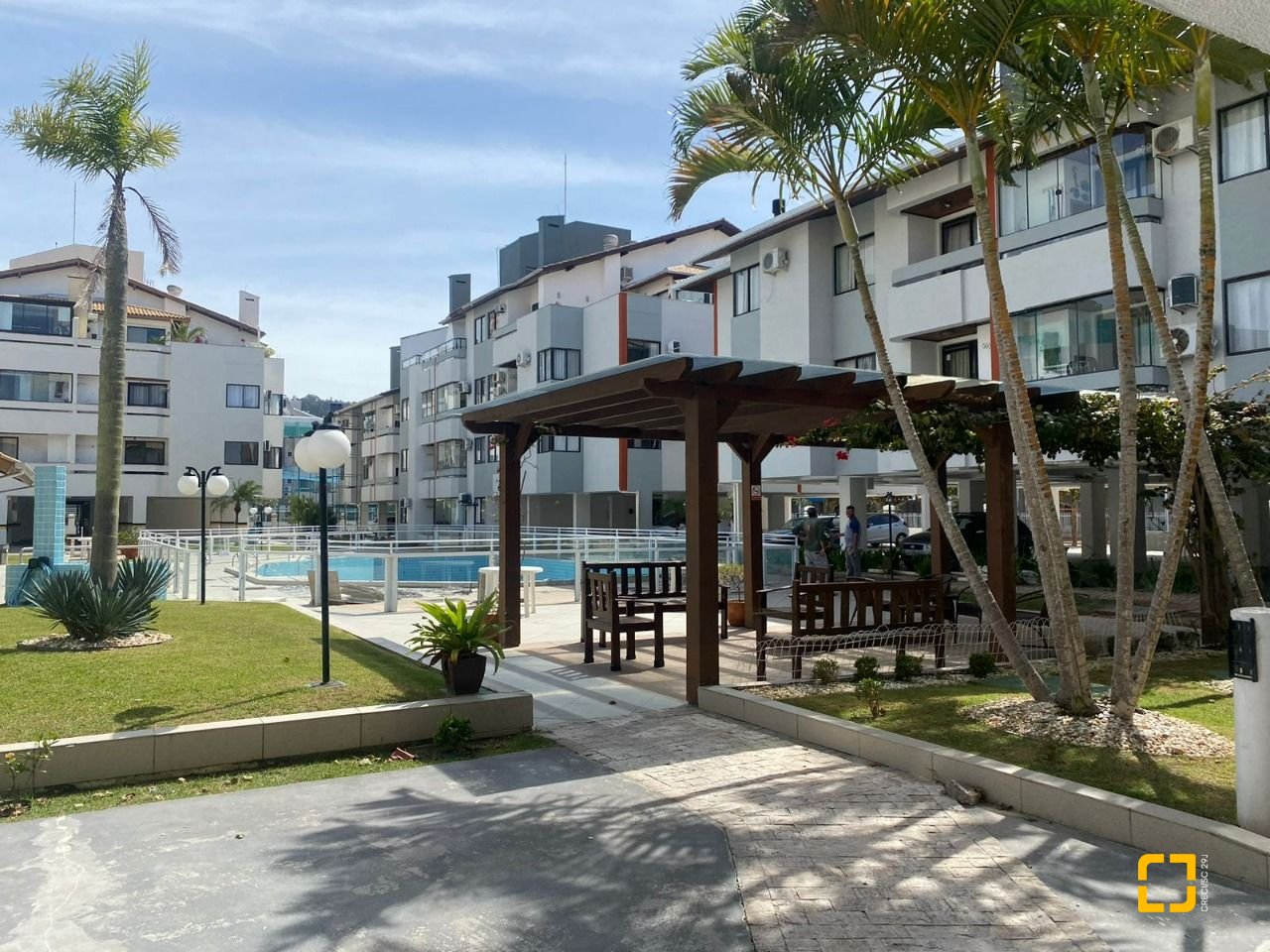 Cobertura com 102m², 3 quartos (sendo 1 suíte), no bairro Ingleses do Rio Vermelho em Florianópolis