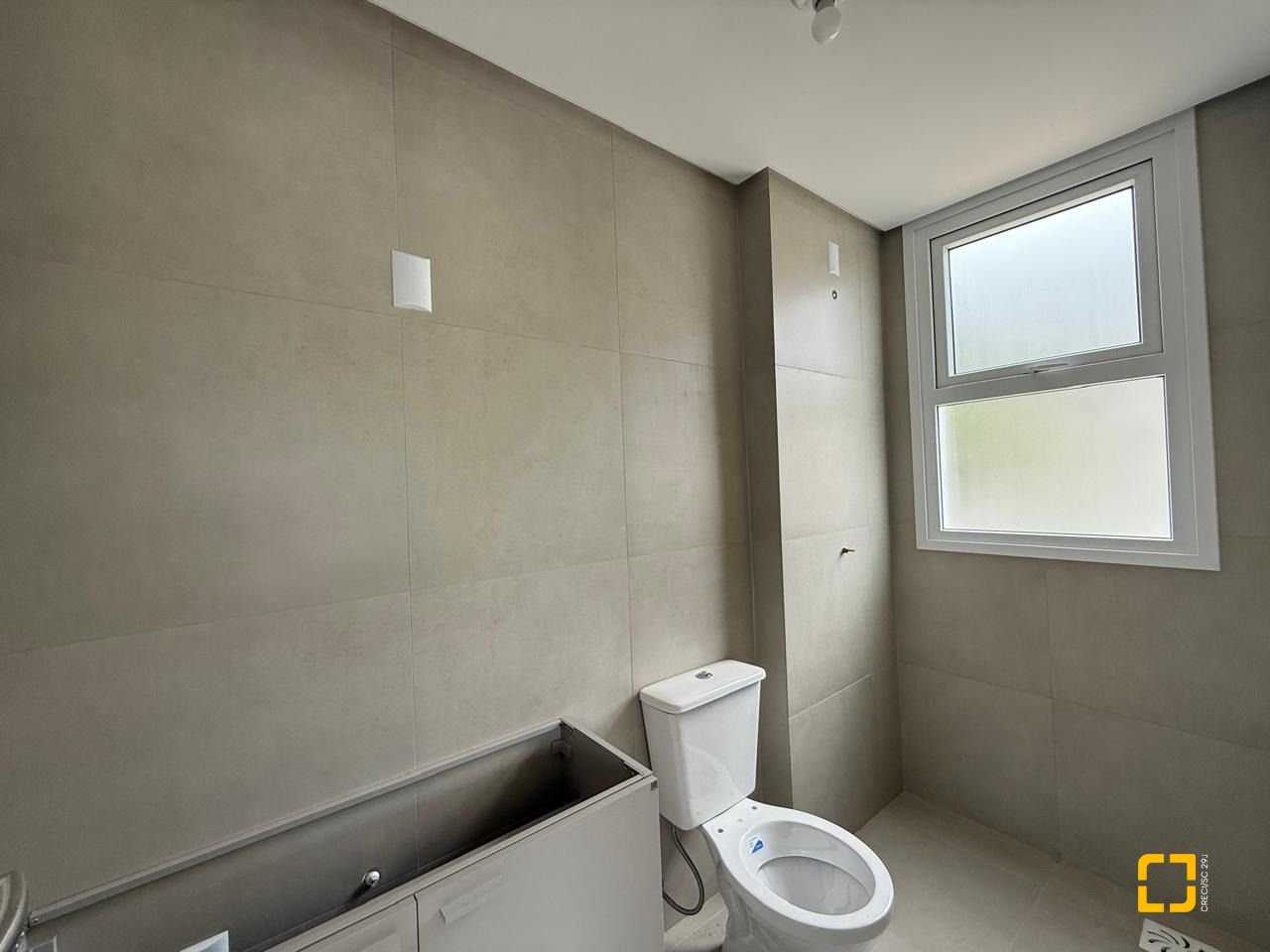 Studio com 50m², 2 quartos (sendo 1 suíte), 1 garagem, no bairro Centro em Florianópolis