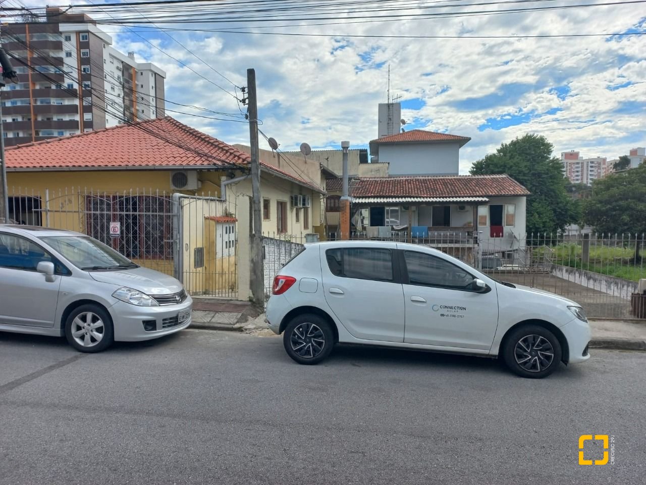 Casa com 98m², 12 quartos (sendo 2 suítes), 1 garagem, no bairro Barreiros em São José