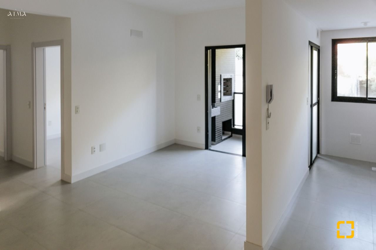 Apartamento com 67m², 3 quartos (sendo 1 suíte), 1 garagem, no bairro Centro em Florianópolis