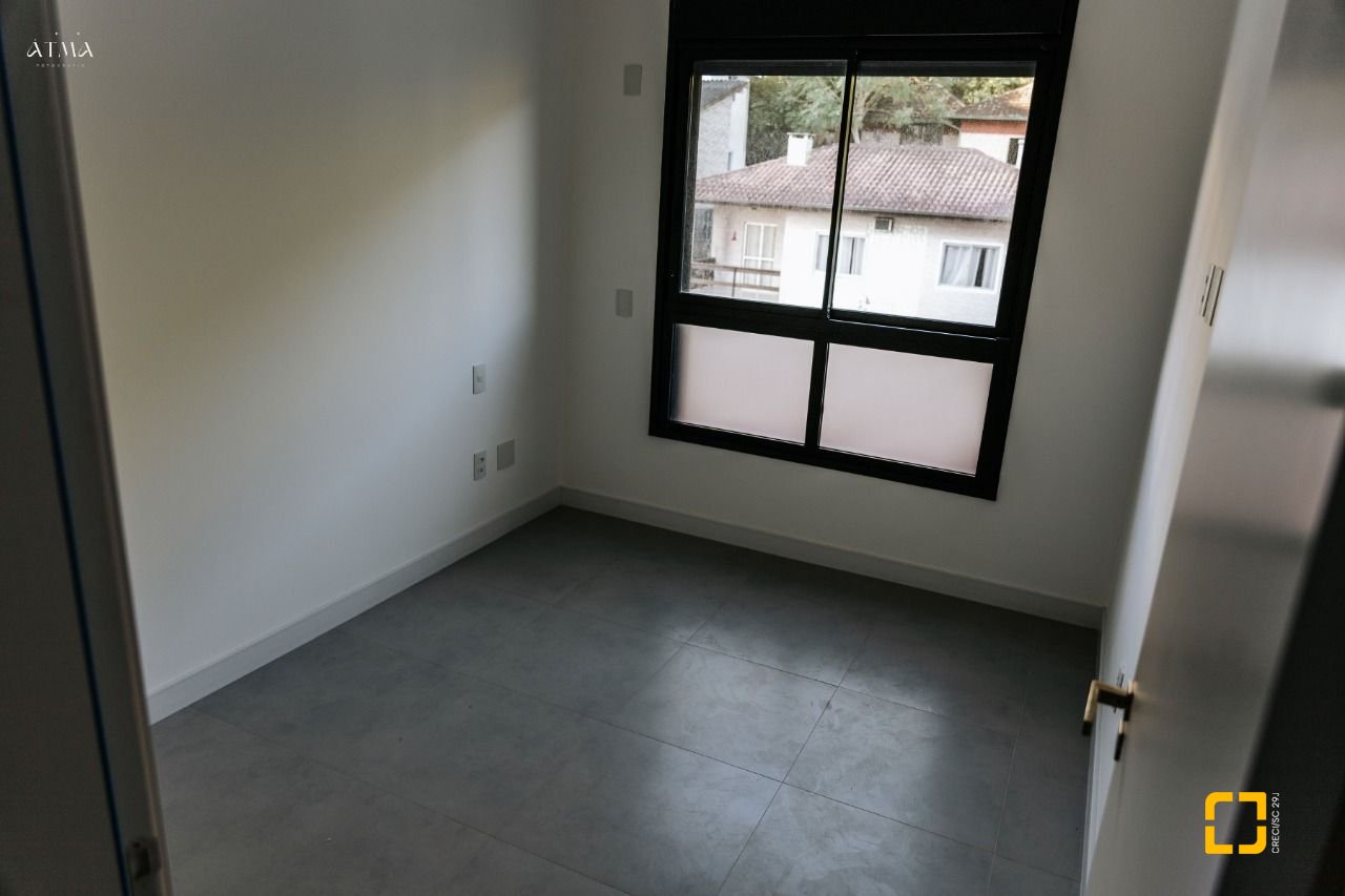 Apartamento com 67m², 3 quartos (sendo 1 suíte), 1 garagem, no bairro Centro em Florianópolis