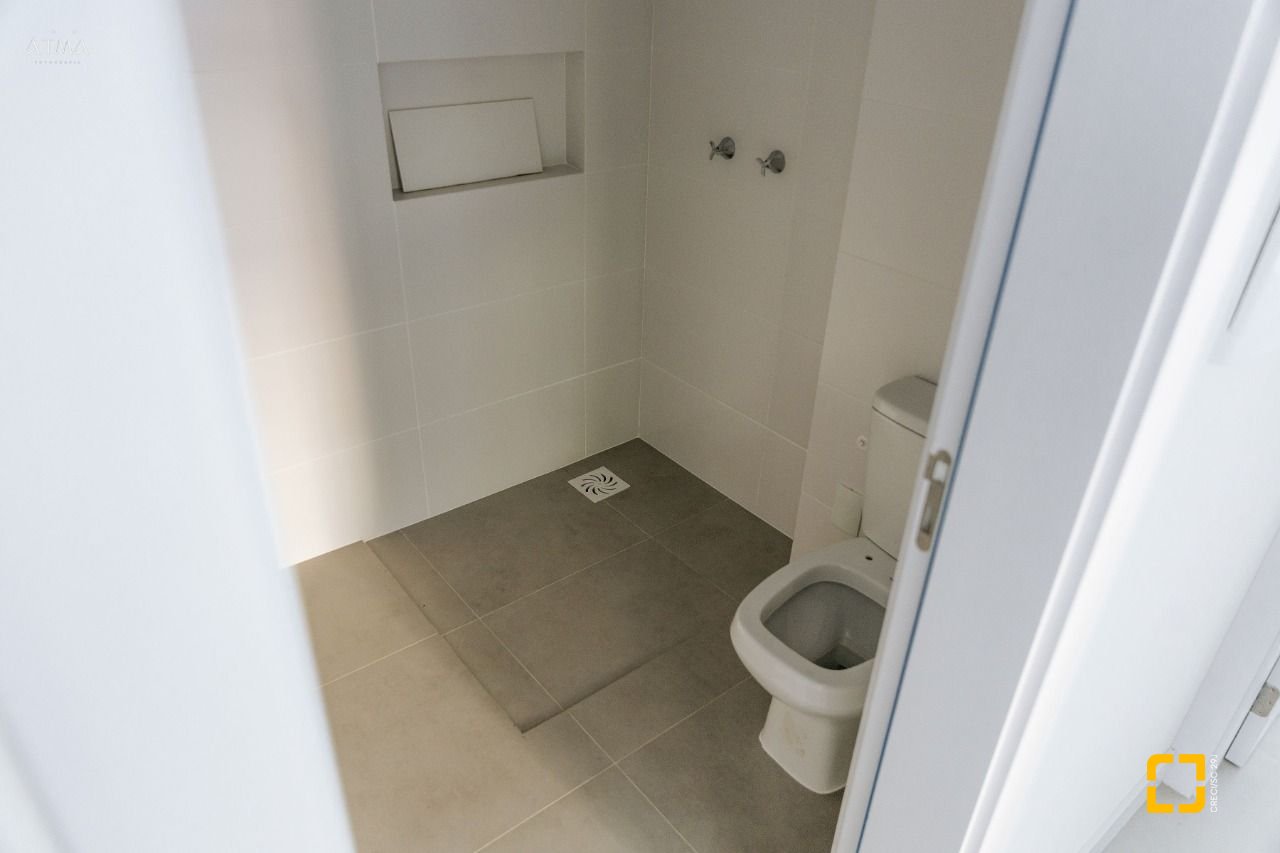 Apartamento com 67m², 3 quartos (sendo 1 suíte), 1 garagem, no bairro Centro em Florianópolis