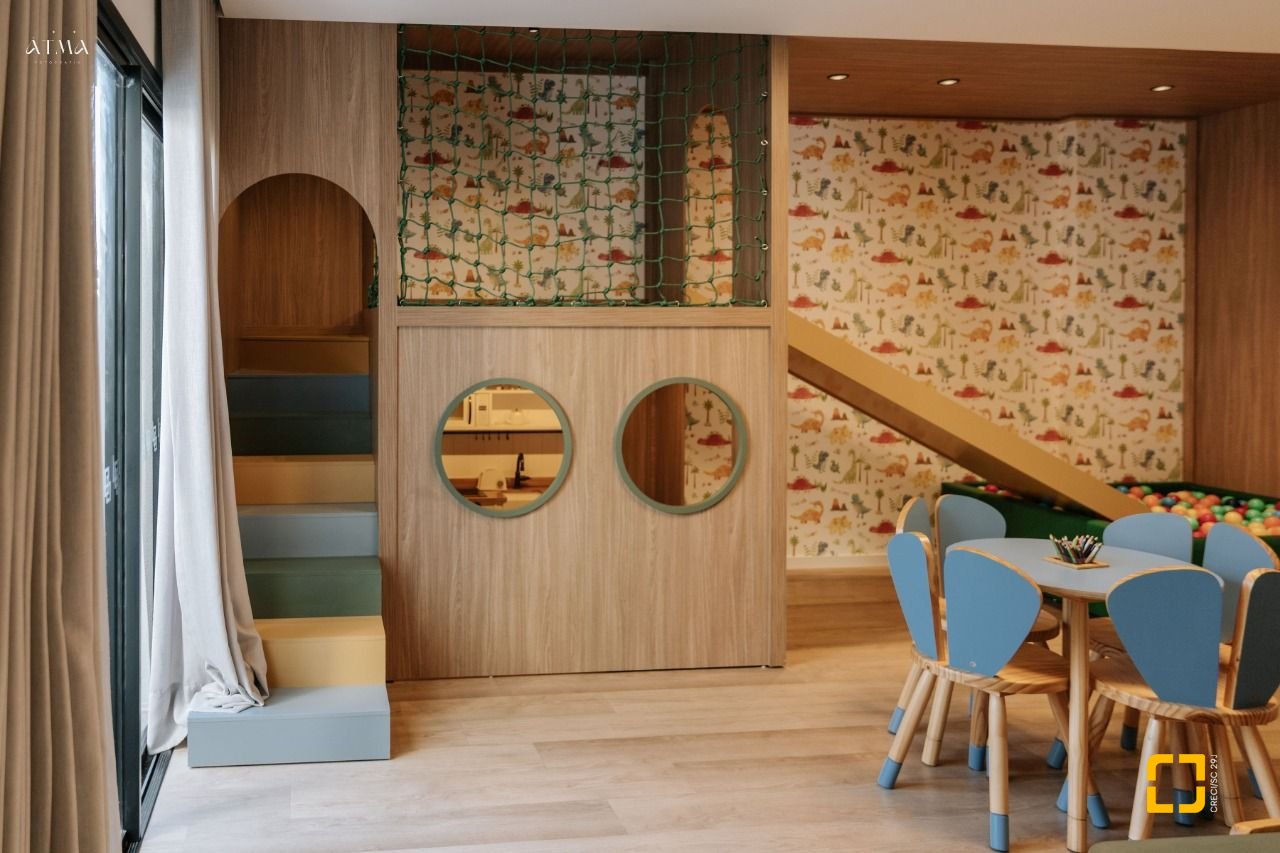 Apartamento com 67m², 3 quartos (sendo 1 suíte), 1 garagem, no bairro Centro em Florianópolis