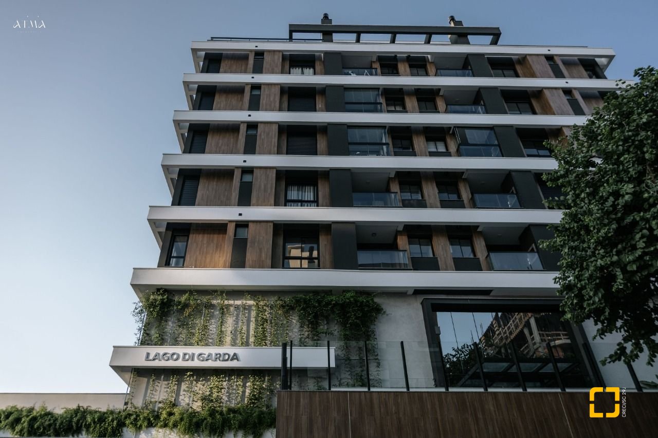 Apartamento com 67m², 3 quartos (sendo 1 suíte), 1 garagem, no bairro Centro em Florianópolis