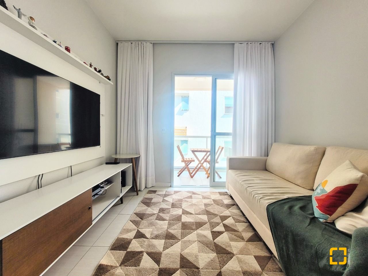 Apartamento com 85m², 3 quartos (sendo 1 suíte), 1 garagem, no bairro Cidade Universitaria Pedra Branca em Palhoça