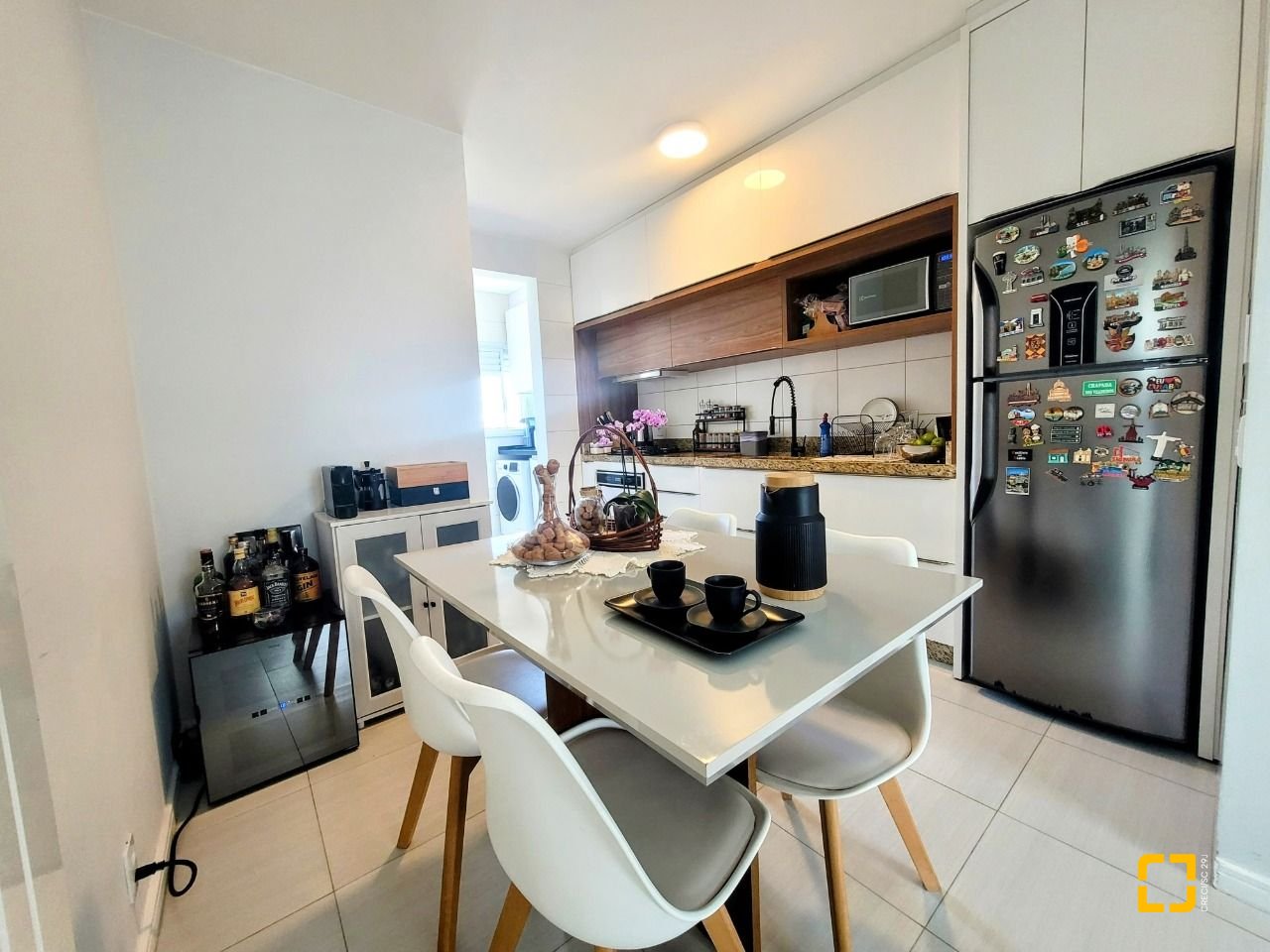 Apartamento com 85m², 3 quartos (sendo 1 suíte), 1 garagem, no bairro Cidade Universitaria Pedra Branca em Palhoça