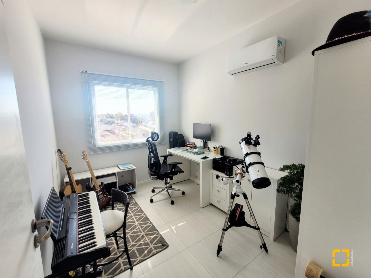 Apartamento com 85m², 3 quartos (sendo 1 suíte), 1 garagem, no bairro Cidade Universitaria Pedra Branca em Palhoça