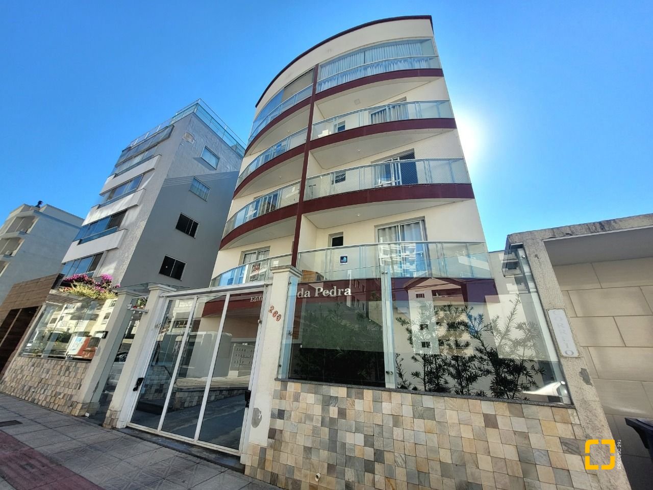 Apartamento com 85m², 3 quartos (sendo 1 suíte), 1 garagem, no bairro Cidade Universitaria Pedra Branca em Palhoça
