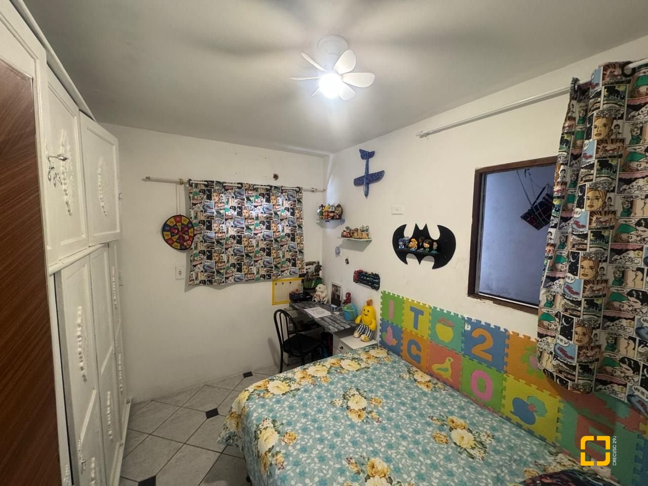 Casa com 110m², 3 quartos, 5 garagens, no bairro Itacorubi em Florianópolis