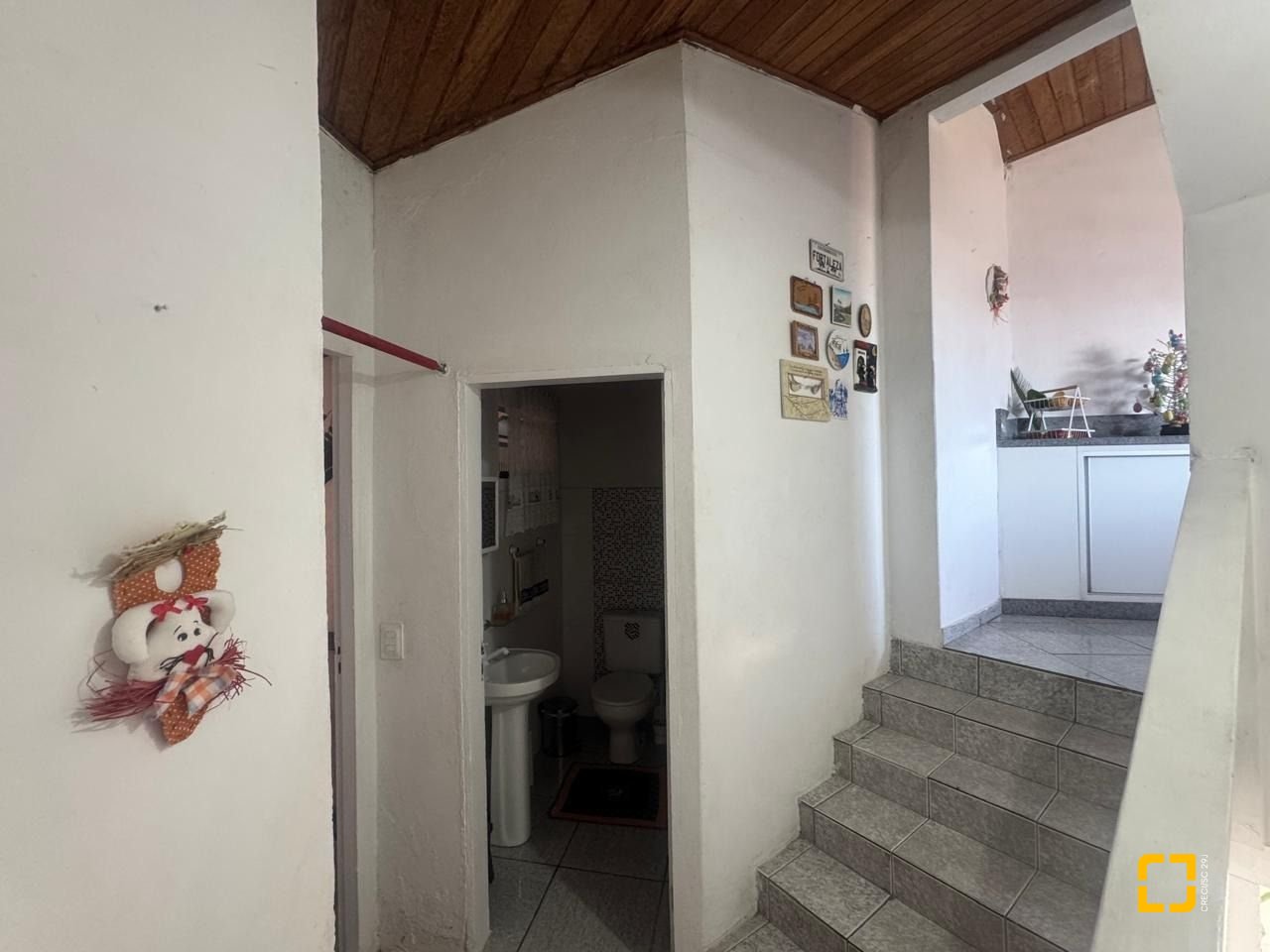 Casa com 110m², 3 quartos, 5 garagens, no bairro Itacorubi em Florianópolis