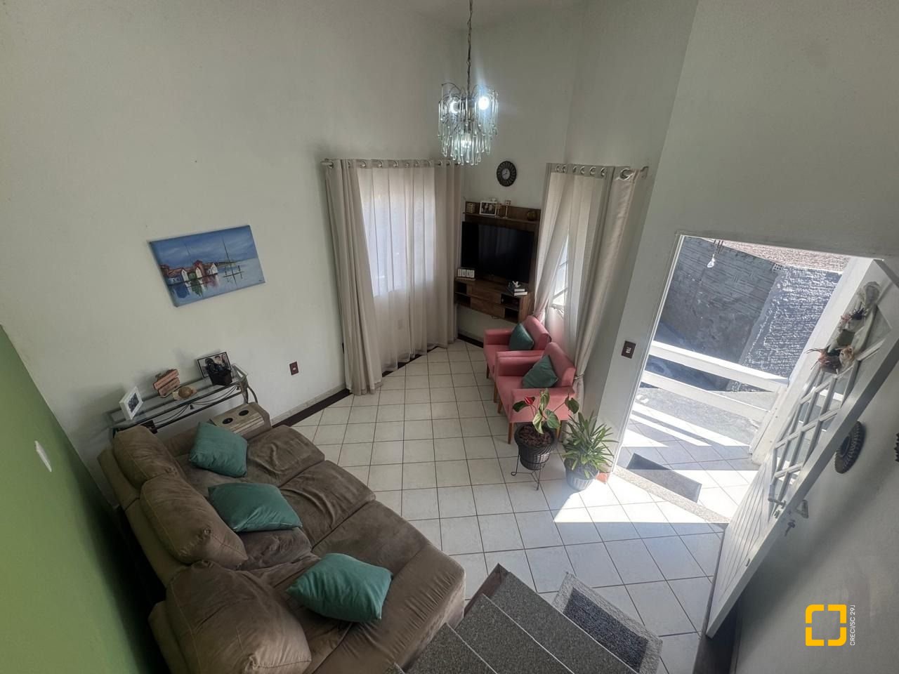 Casa com 110m², 3 quartos, 5 garagens, no bairro Itacorubi em Florianópolis
