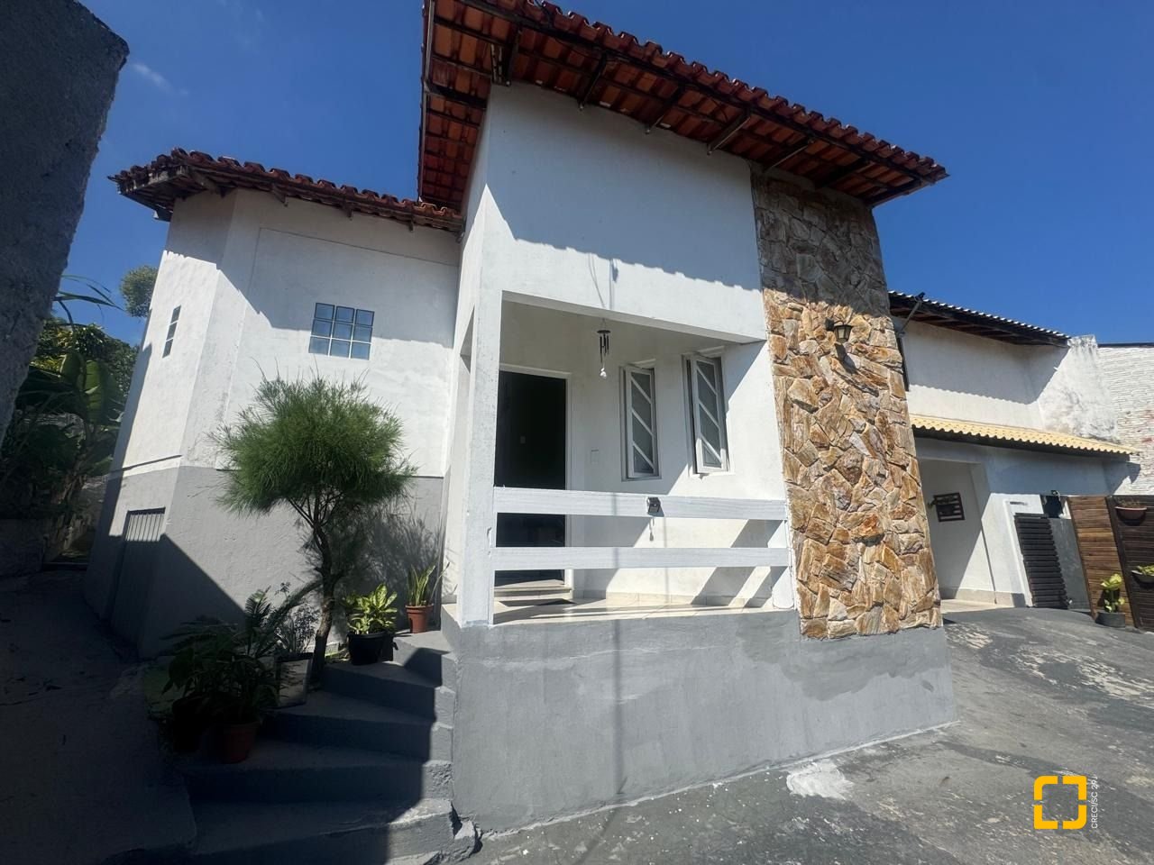 Casa com 110m², 3 quartos, 5 garagens, no bairro Itacorubi em Florianópolis