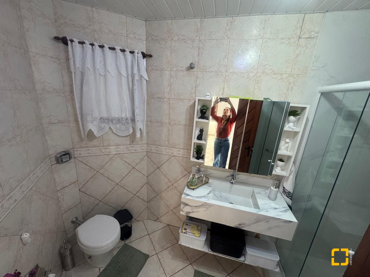 Casa com 110m², 3 quartos, 5 garagens, no bairro Itacorubi em Florianópolis