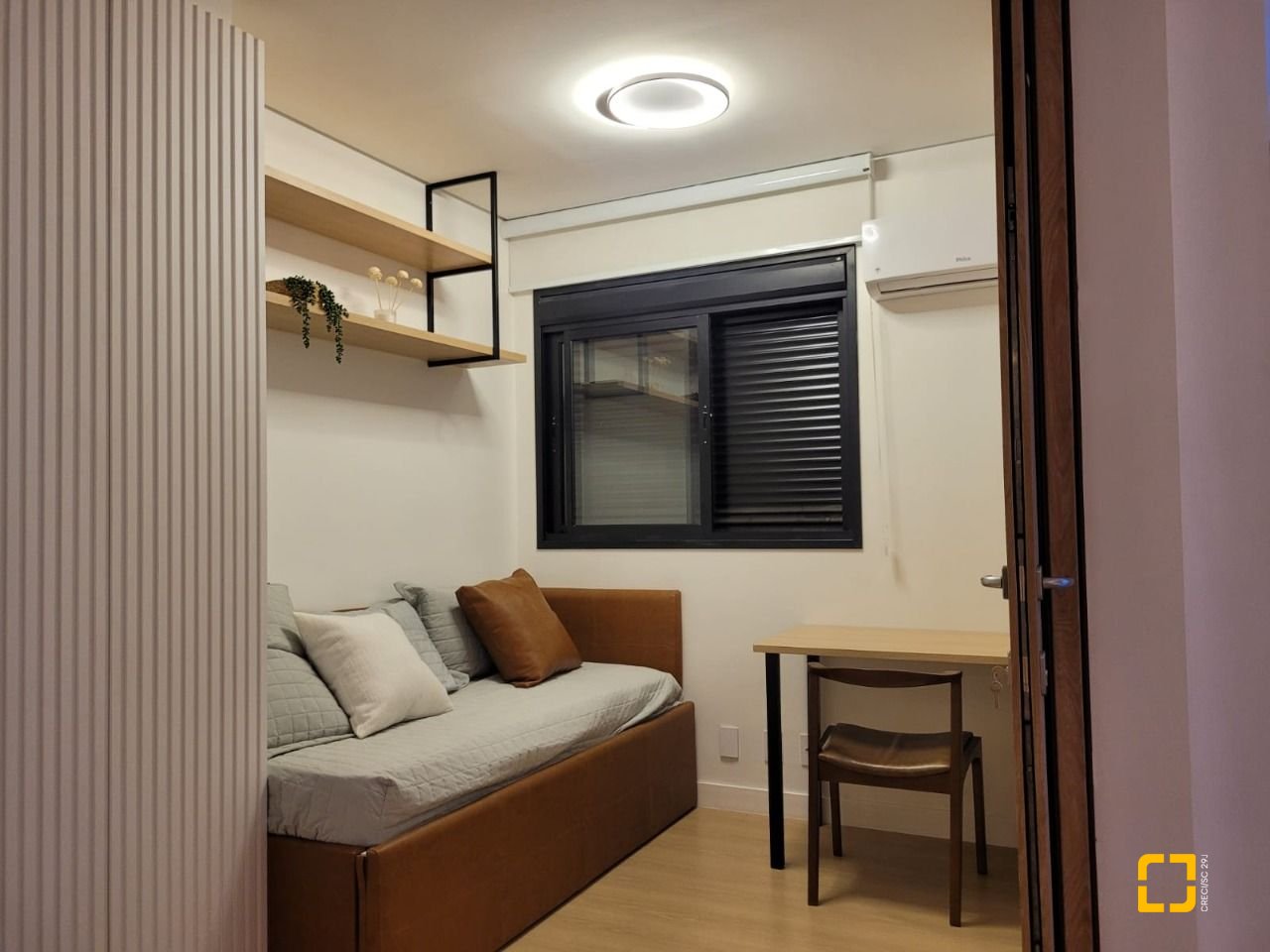 Apartamento com 73m², 3 quartos (sendo 1 suíte), 2 garagens, no bairro Centro em Florianópolis