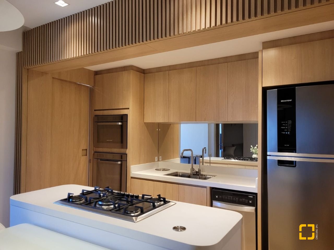 Apartamento com 73m², 3 quartos (sendo 1 suíte), 2 garagens, no bairro Centro em Florianópolis