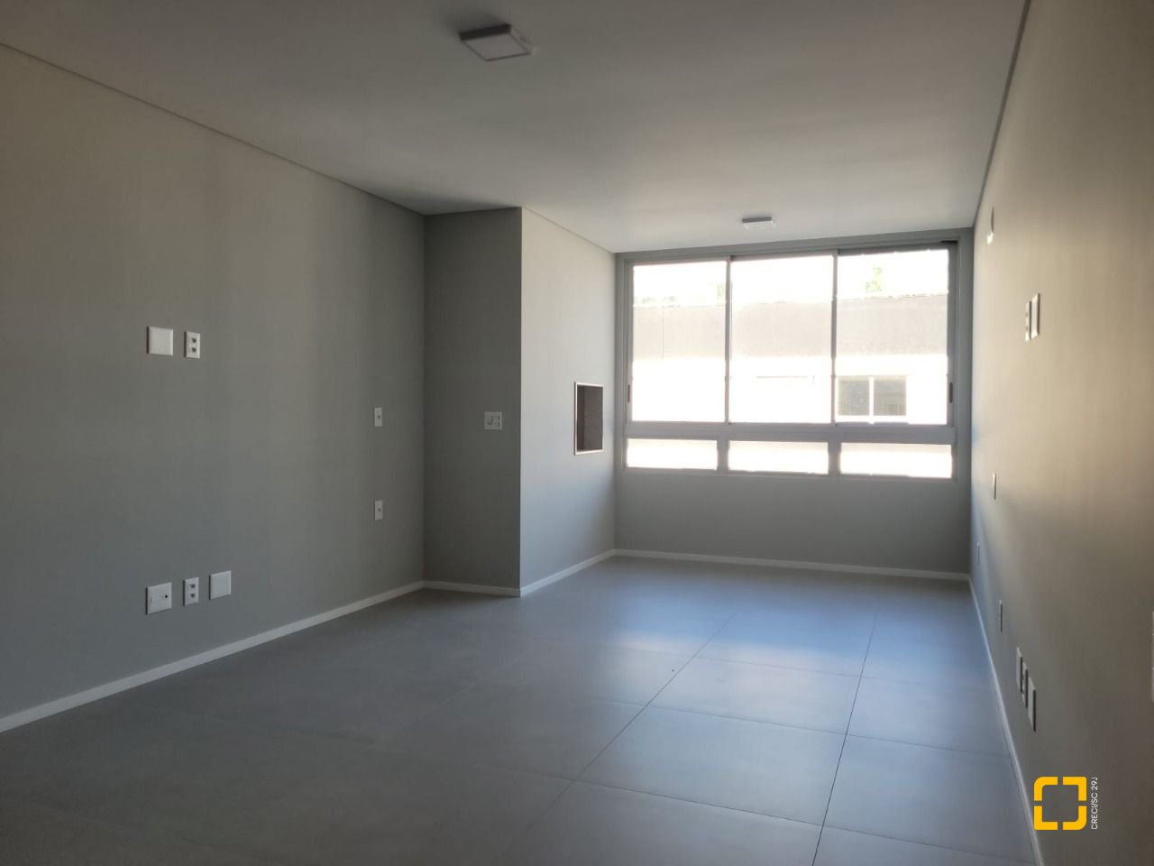 Apartamento com 139m², 6 quartos (sendo 3 suítes), 2 garagens, no bairro Jardim Atlântico em Florianópolis