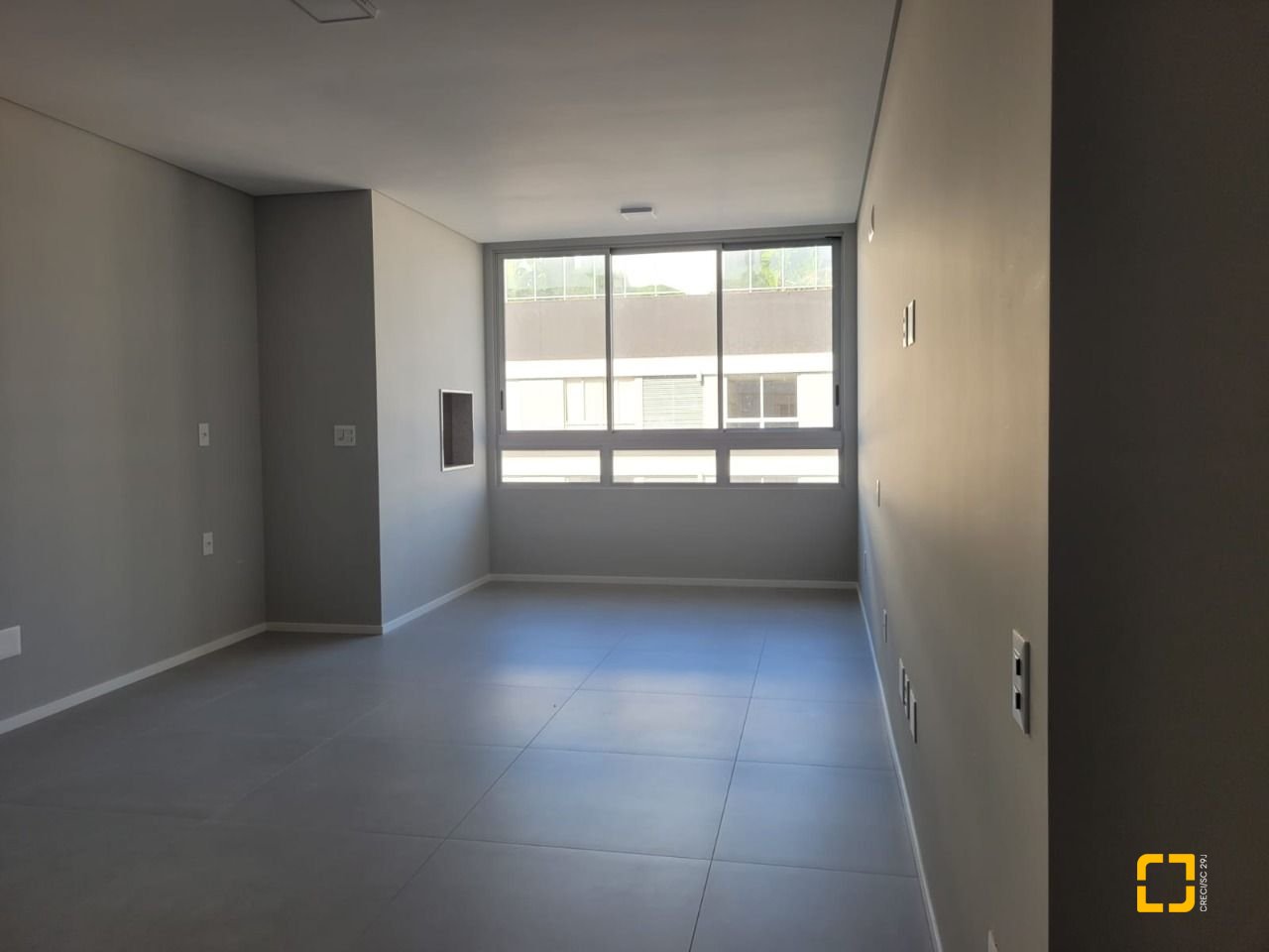 Apartamento com 139m², 6 quartos (sendo 3 suítes), 2 garagens, no bairro Jardim Atlântico em Florianópolis
