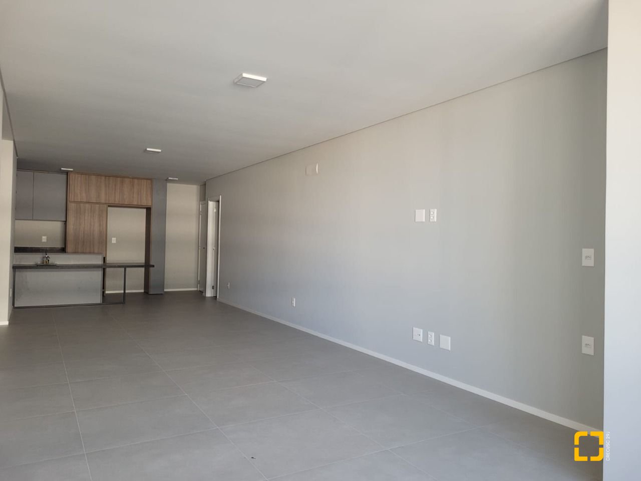Apartamento com 139m², 6 quartos (sendo 3 suítes), 2 garagens, no bairro Jardim Atlântico em Florianópolis