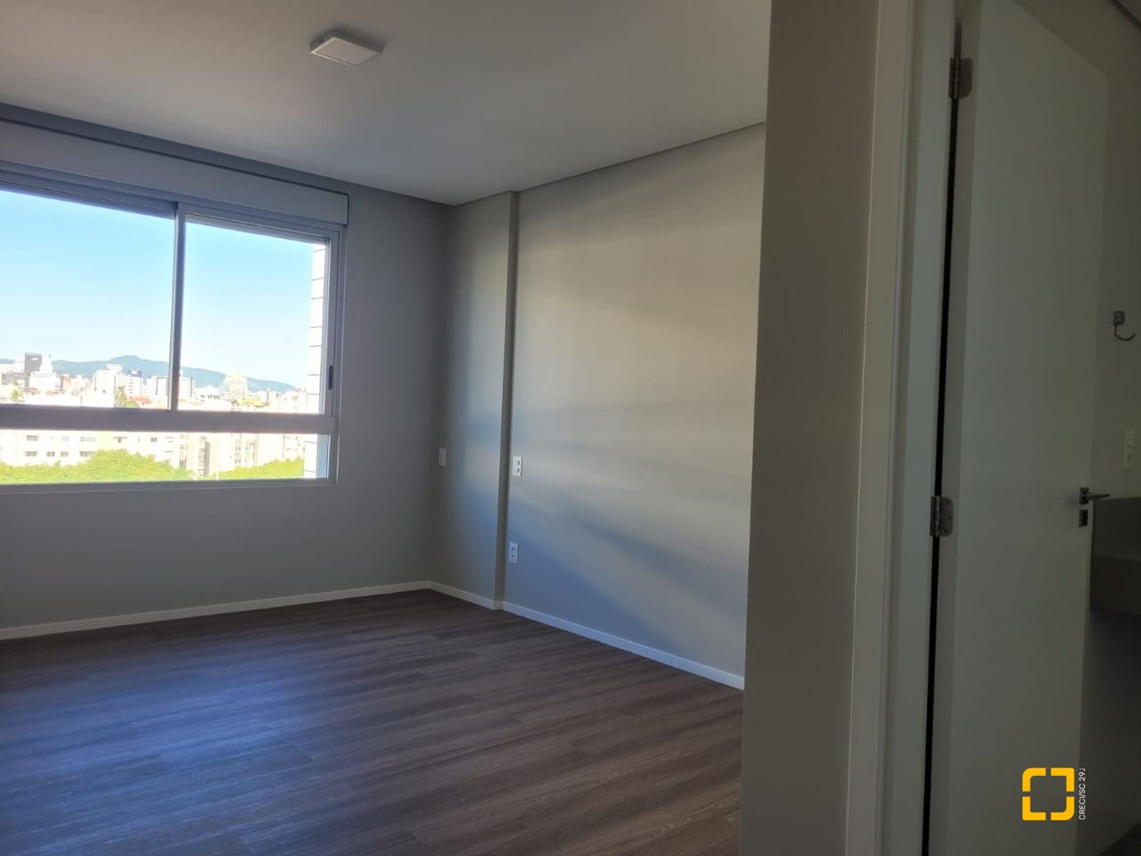 Apartamento com 139m², 6 quartos (sendo 3 suítes), 2 garagens, no bairro Jardim Atlântico em Florianópolis