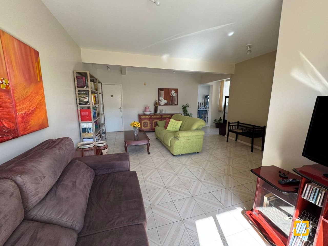Apartamento com 163m², 5 quartos, 2 garagens, no bairro Balneário em Florianópolis