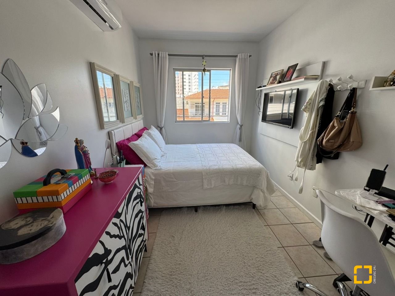 Apartamento com 163m², 5 quartos, 2 garagens, no bairro Balneário em Florianópolis