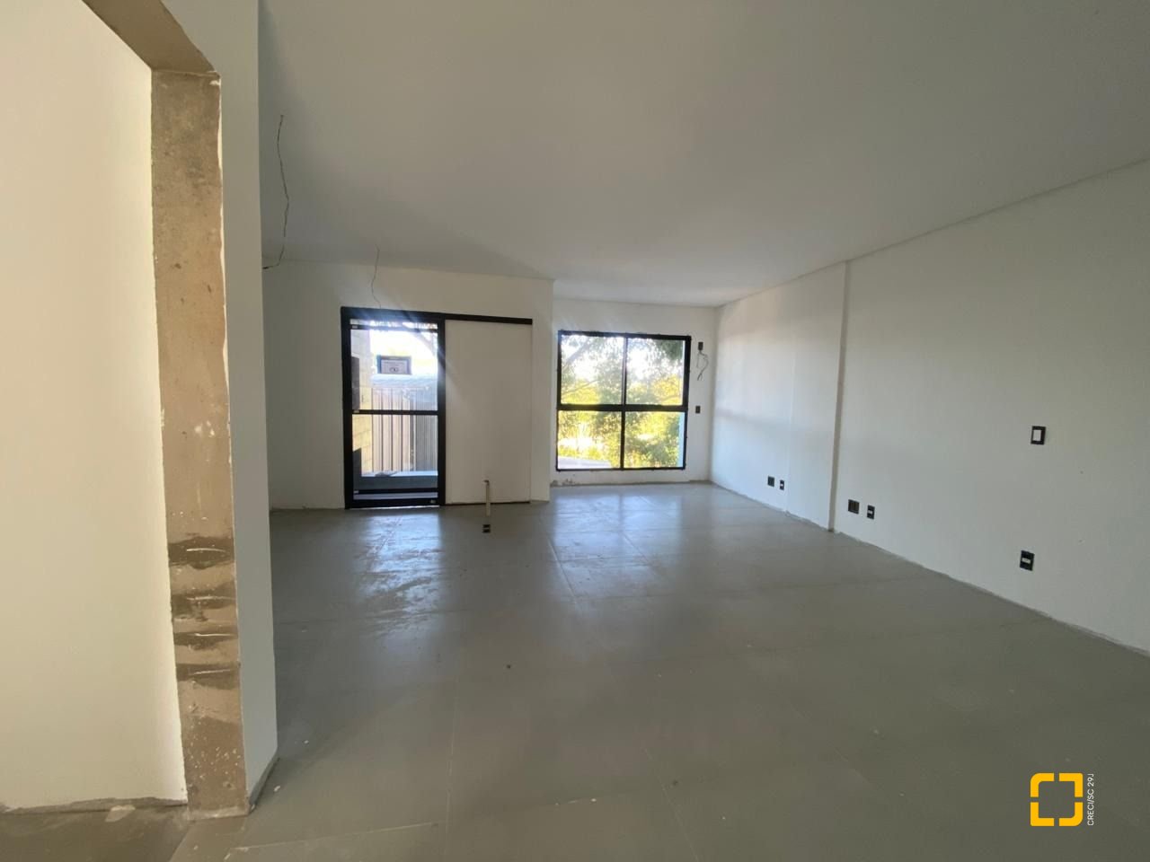 Apartamento com 53m², 1 quarto, 1 garagem, no bairro Campeche em Florianópolis