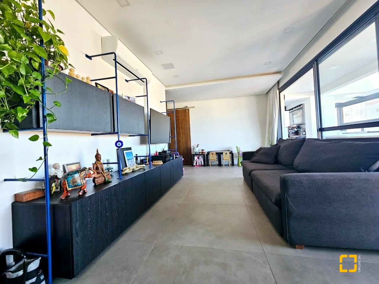 Cobertura com 140m², 3 quartos (sendo 1 suíte), 2 garagens, no bairro Kobrasol em São José