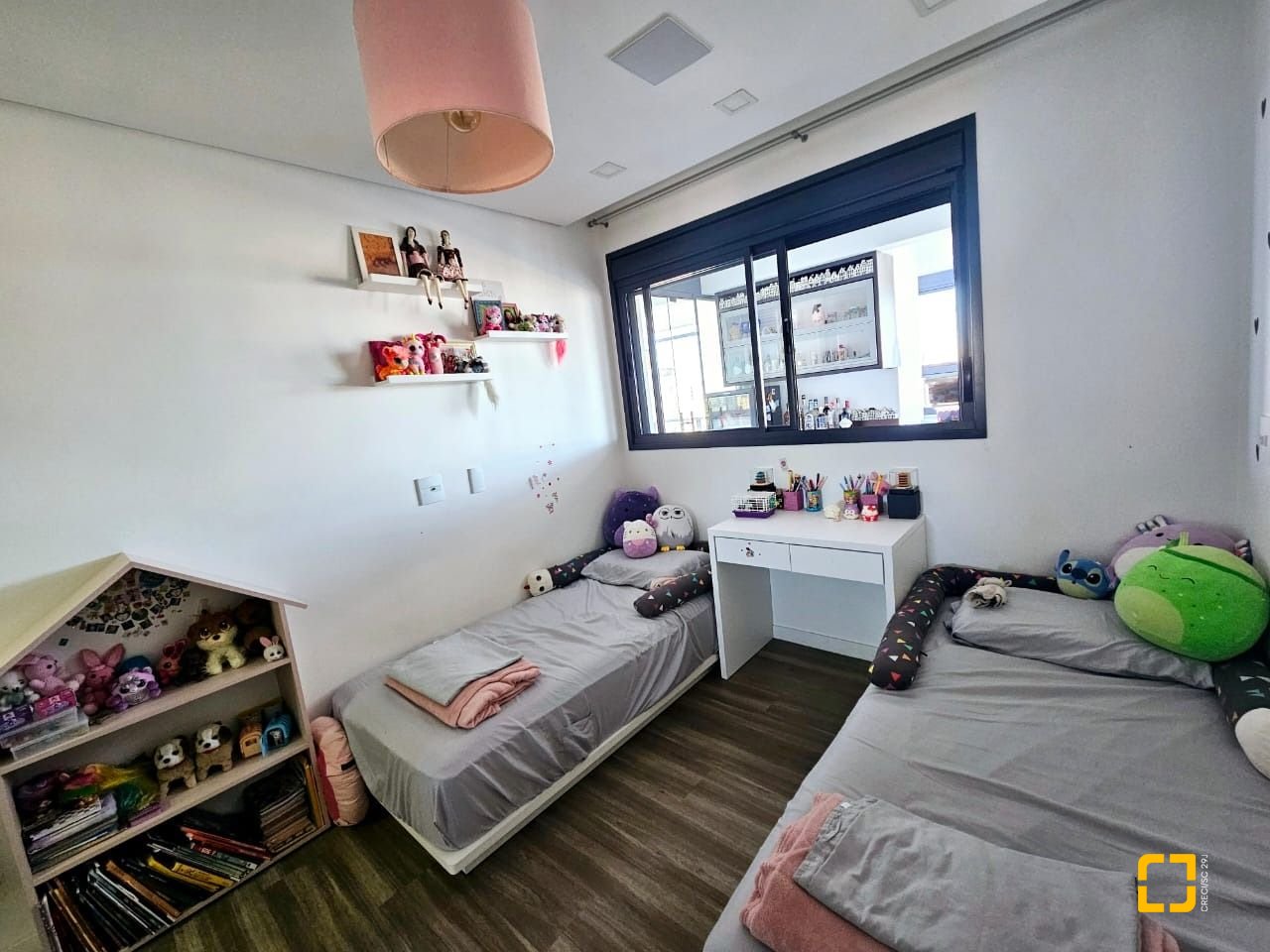 Cobertura com 140m², 3 quartos (sendo 1 suíte), 2 garagens, no bairro Kobrasol em São José