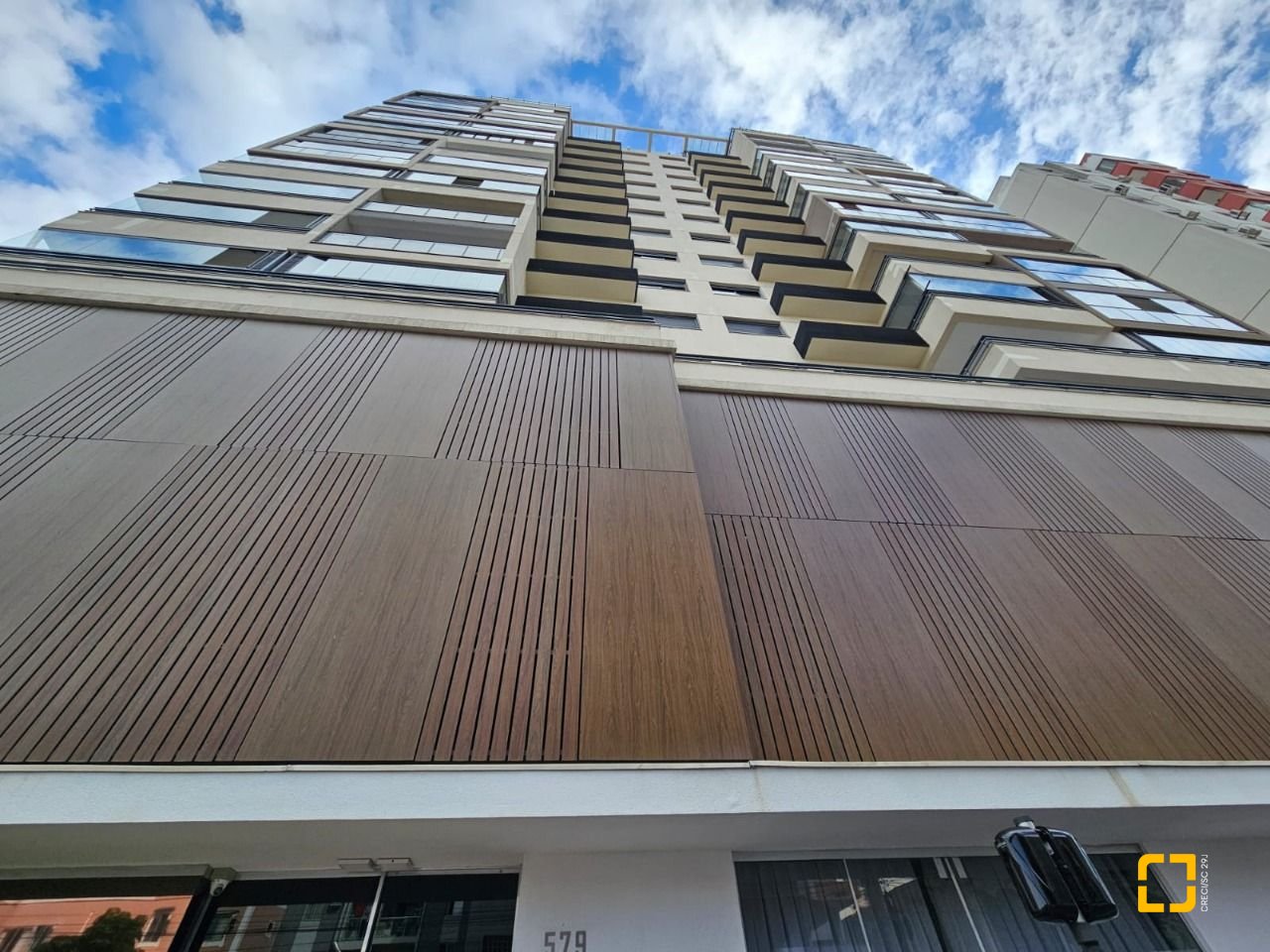 Cobertura com 140m², 3 quartos (sendo 1 suíte), 2 garagens, no bairro Kobrasol em São José