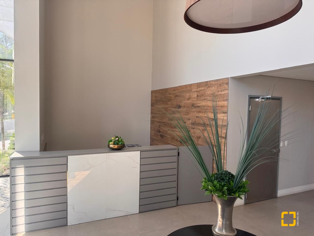Cobertura com 142m², 2 quartos (sendo 1 suíte), 2 garagens, no bairro Abraão em Florianópolis