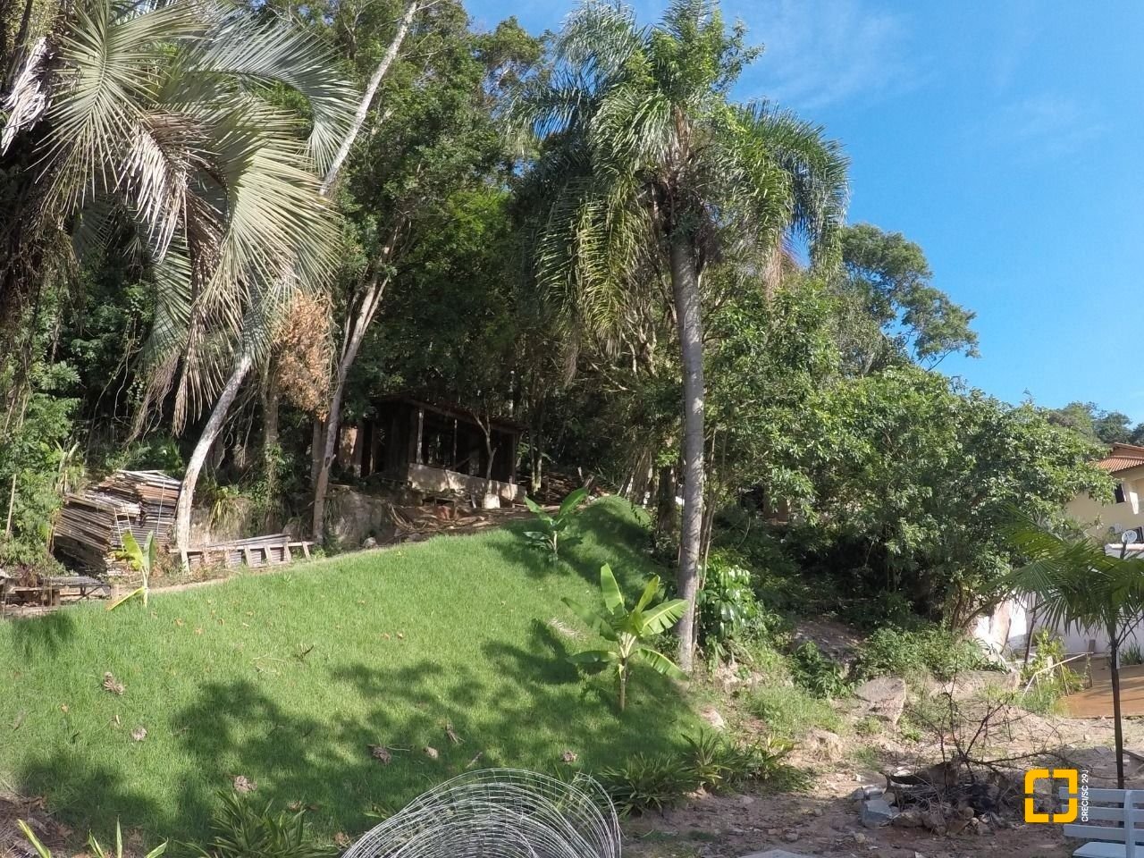 Terreno com 15546m², no bairro Sambaqui em Florianópolis