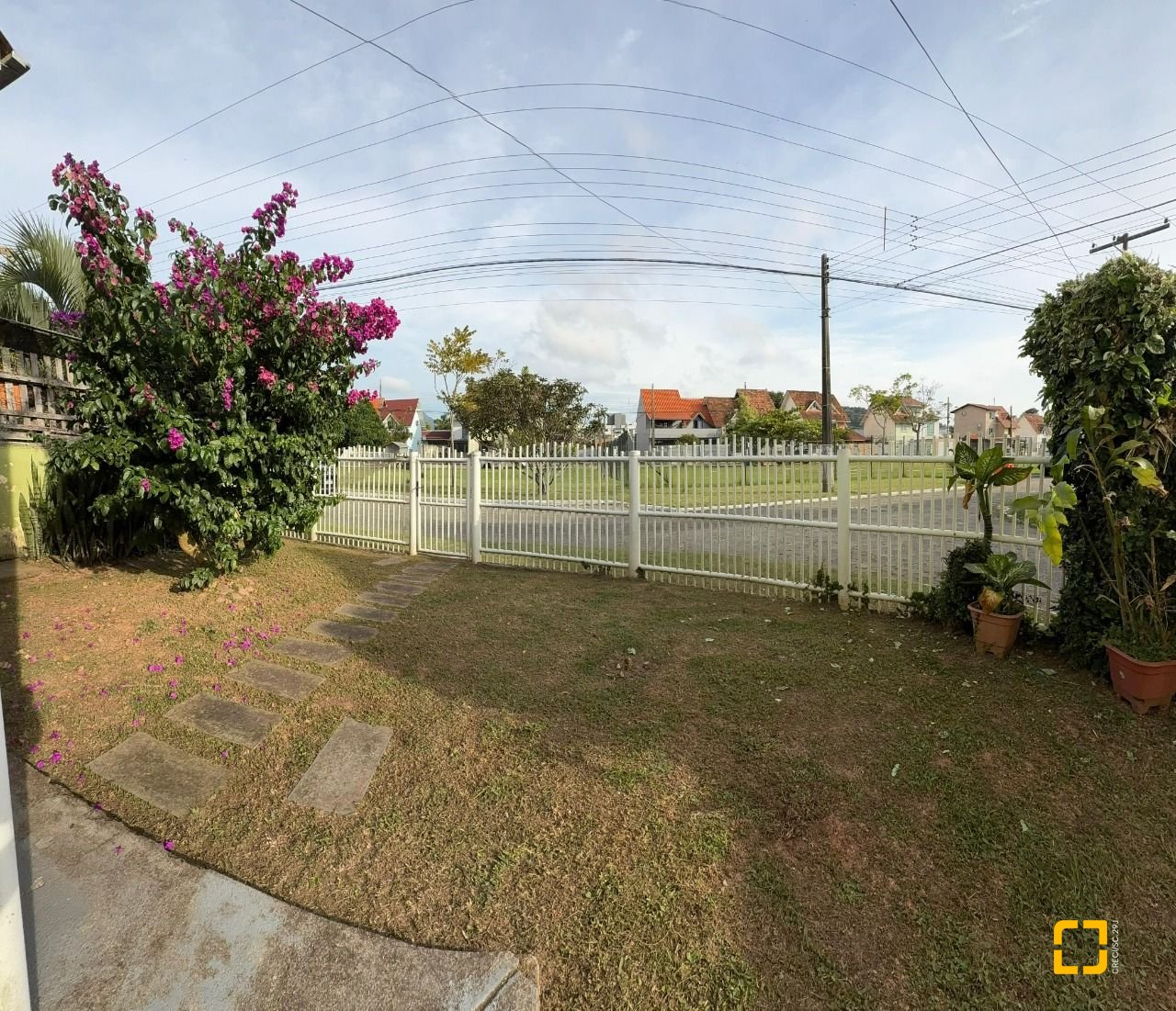 Casa com 50m², 2 quartos, 1 garagem, no bairro Vargem Grande em Florianópolis