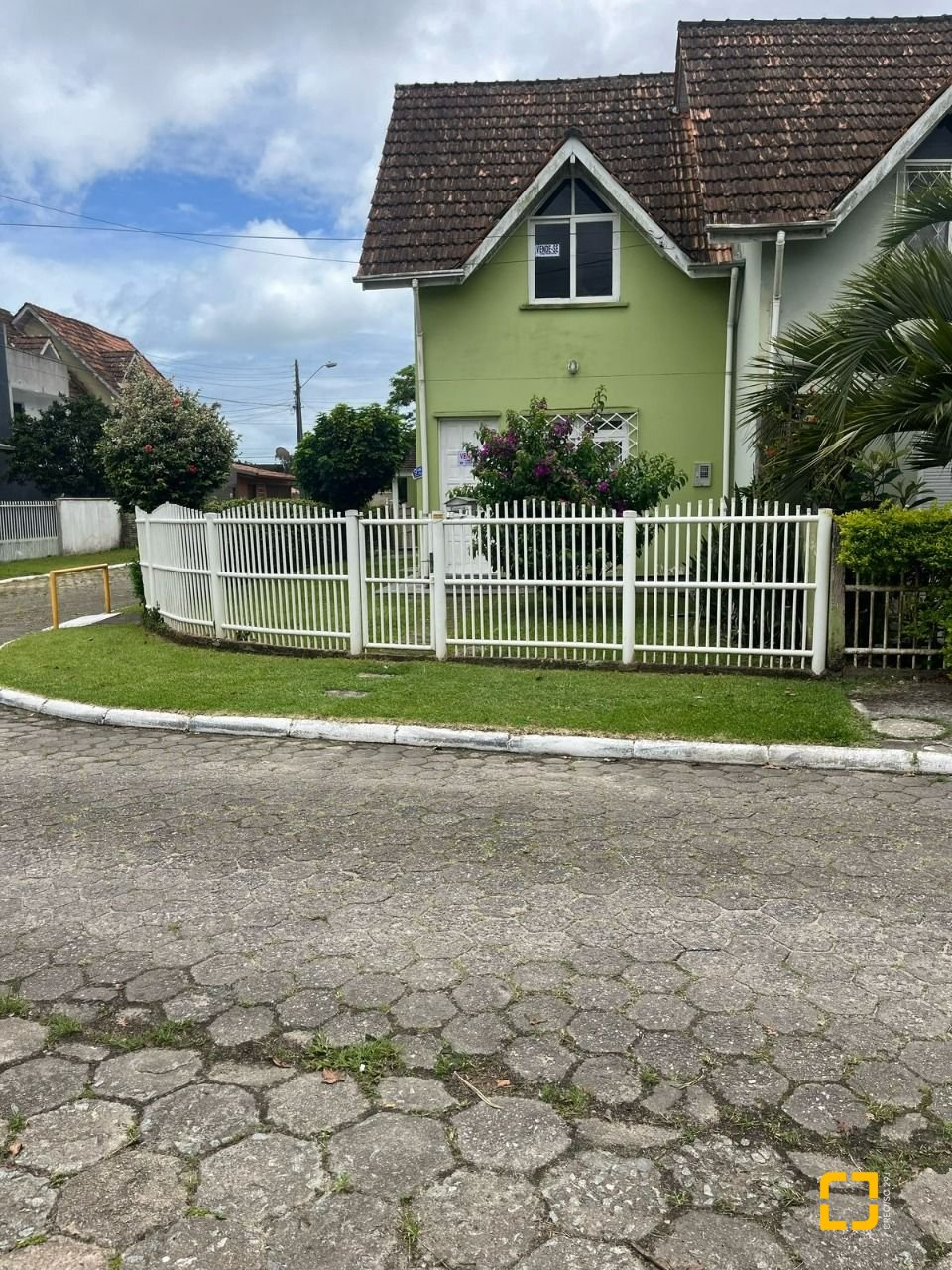 Casa com 50m², 2 quartos, 1 garagem, no bairro Vargem Grande em Florianópolis