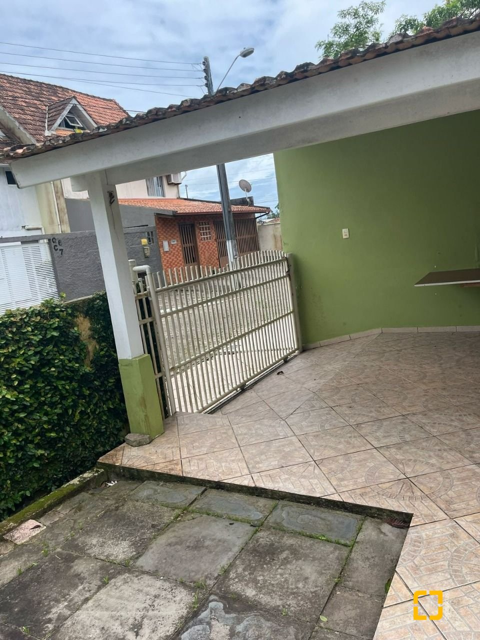 Casa com 50m², 2 quartos, 1 garagem, no bairro Vargem Grande em Florianópolis