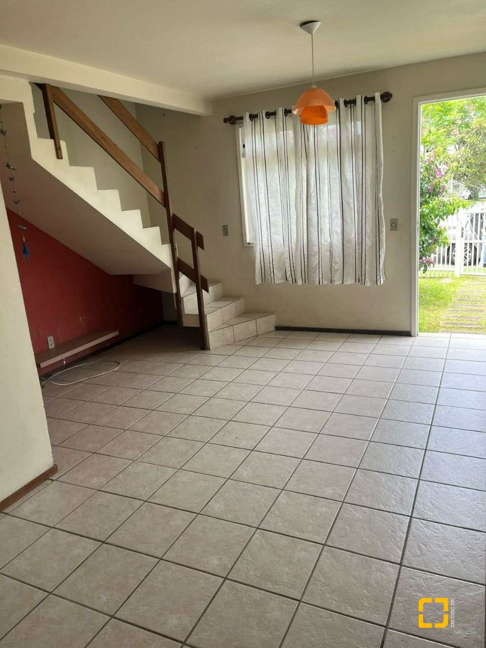 Casa com 50m², 2 quartos, 1 garagem, no bairro Vargem Grande em Florianópolis