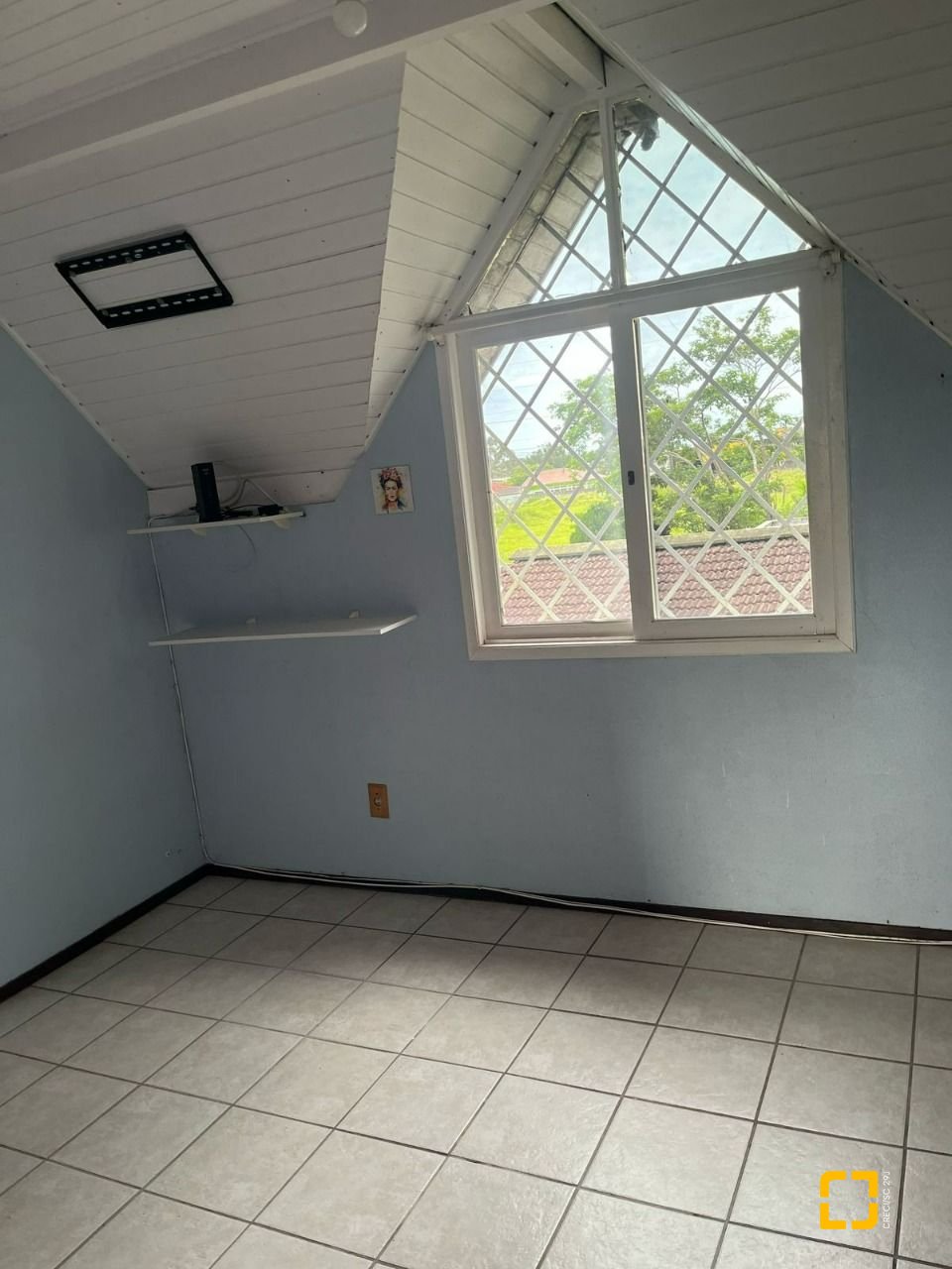 Casa com 50m², 2 quartos, 1 garagem, no bairro Vargem Grande em Florianópolis